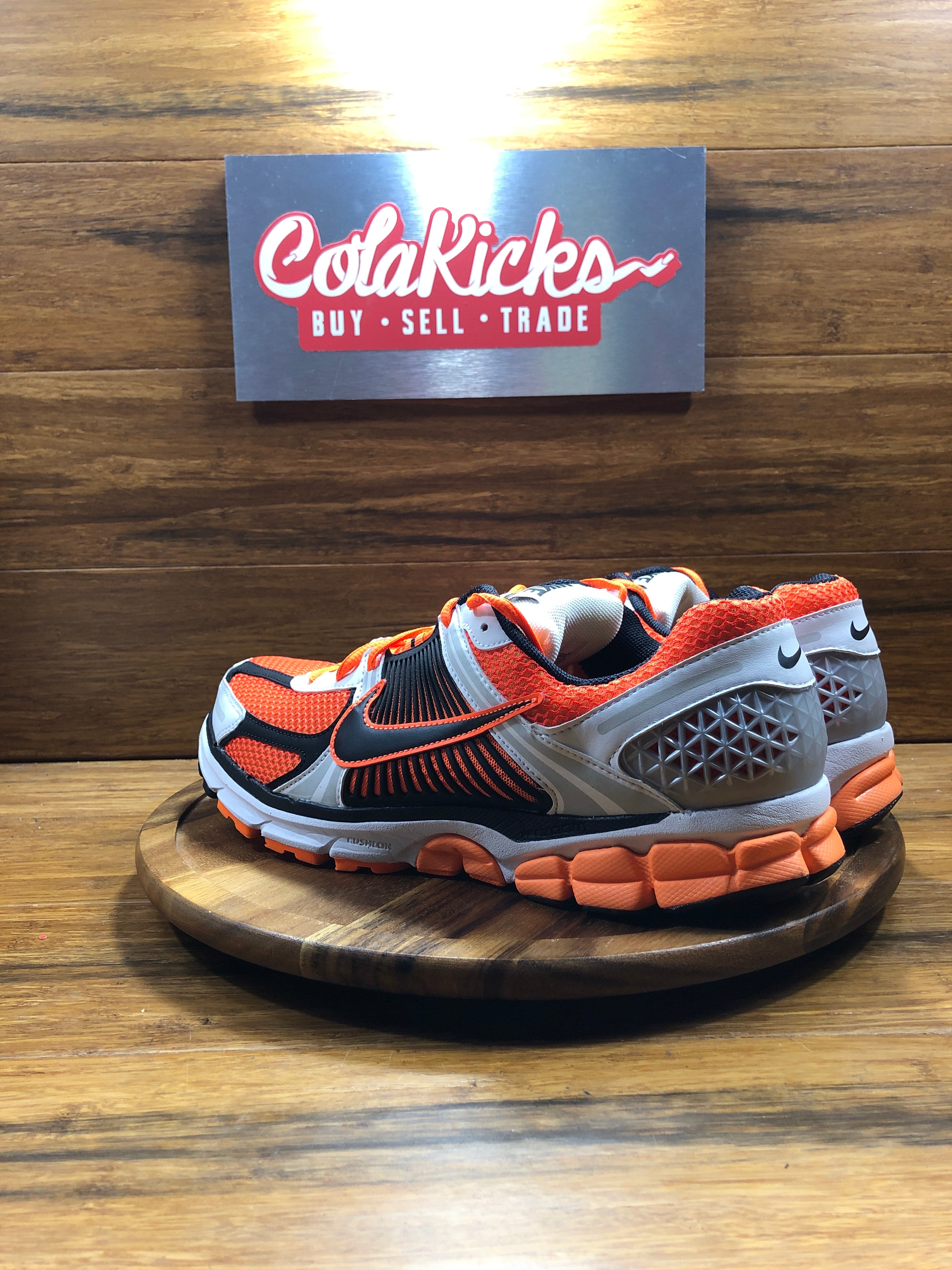 Nike Zoom Vomero 5 Total Orange