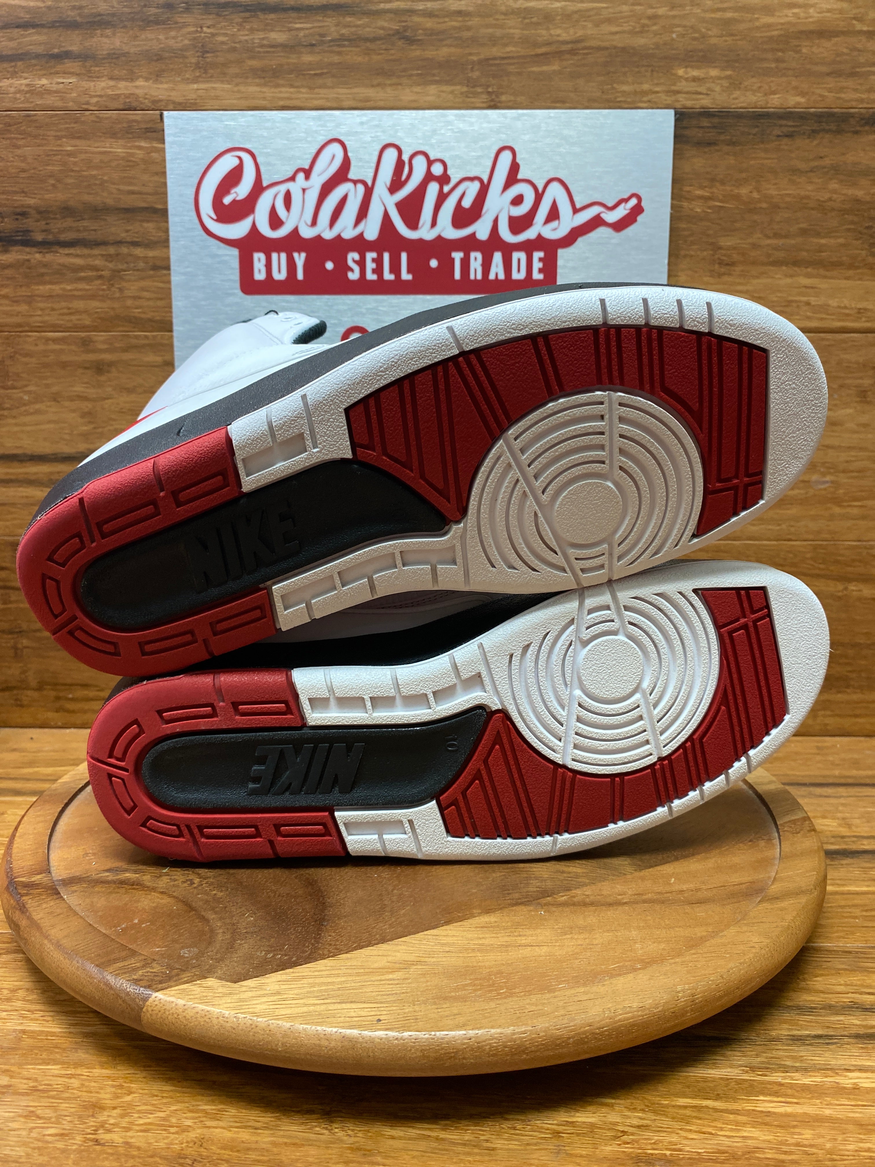 Jordan 2 Retro OG Chicago (2022)