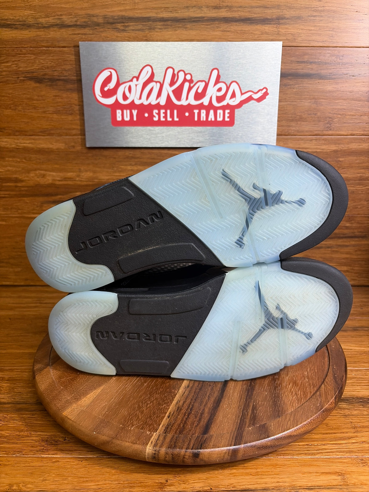 Jordan 5 Retro Black University Blue (2026)