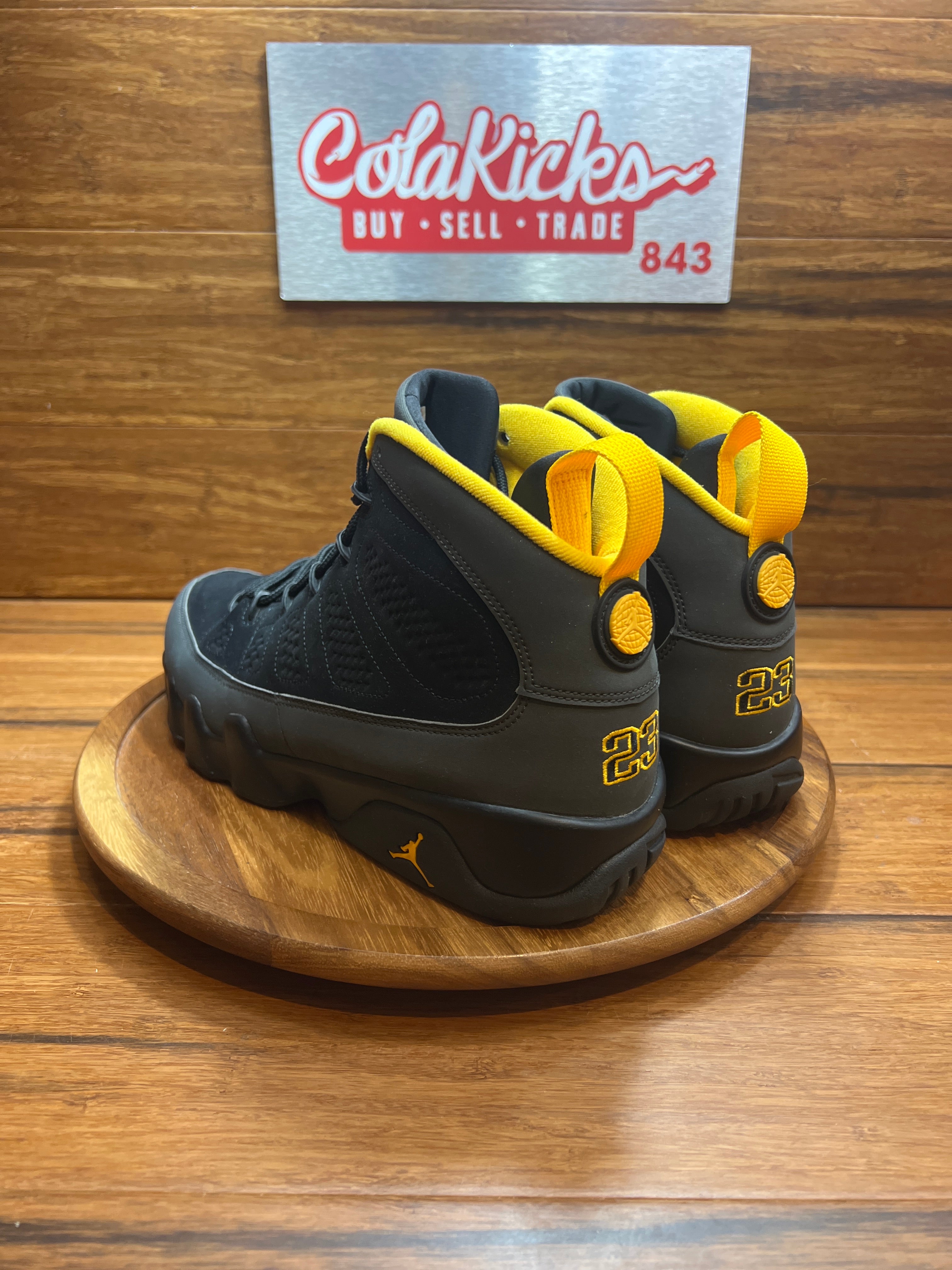 Jordan 9 Retro Dark Charcoal University Gold