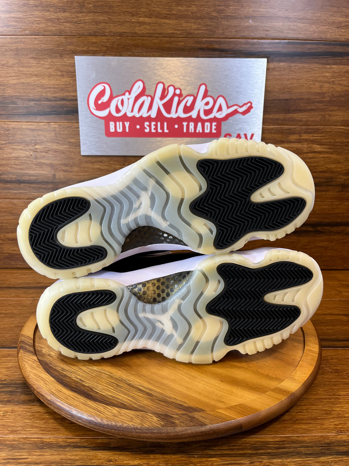 Jordan 11 Retro DMP Gratitude (2023)