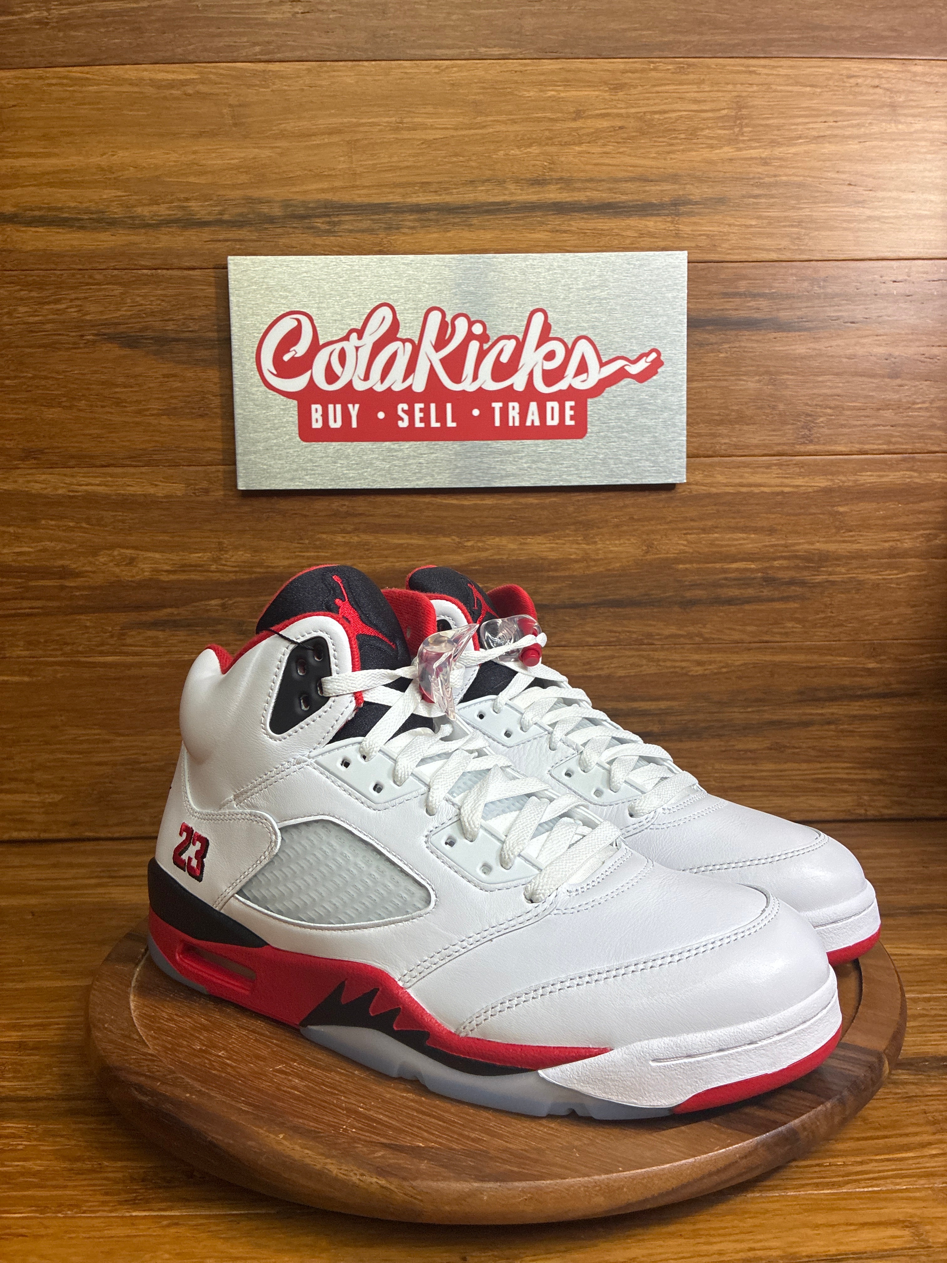 Jordan 5 Retro Fire Red Black Tongue (2025)