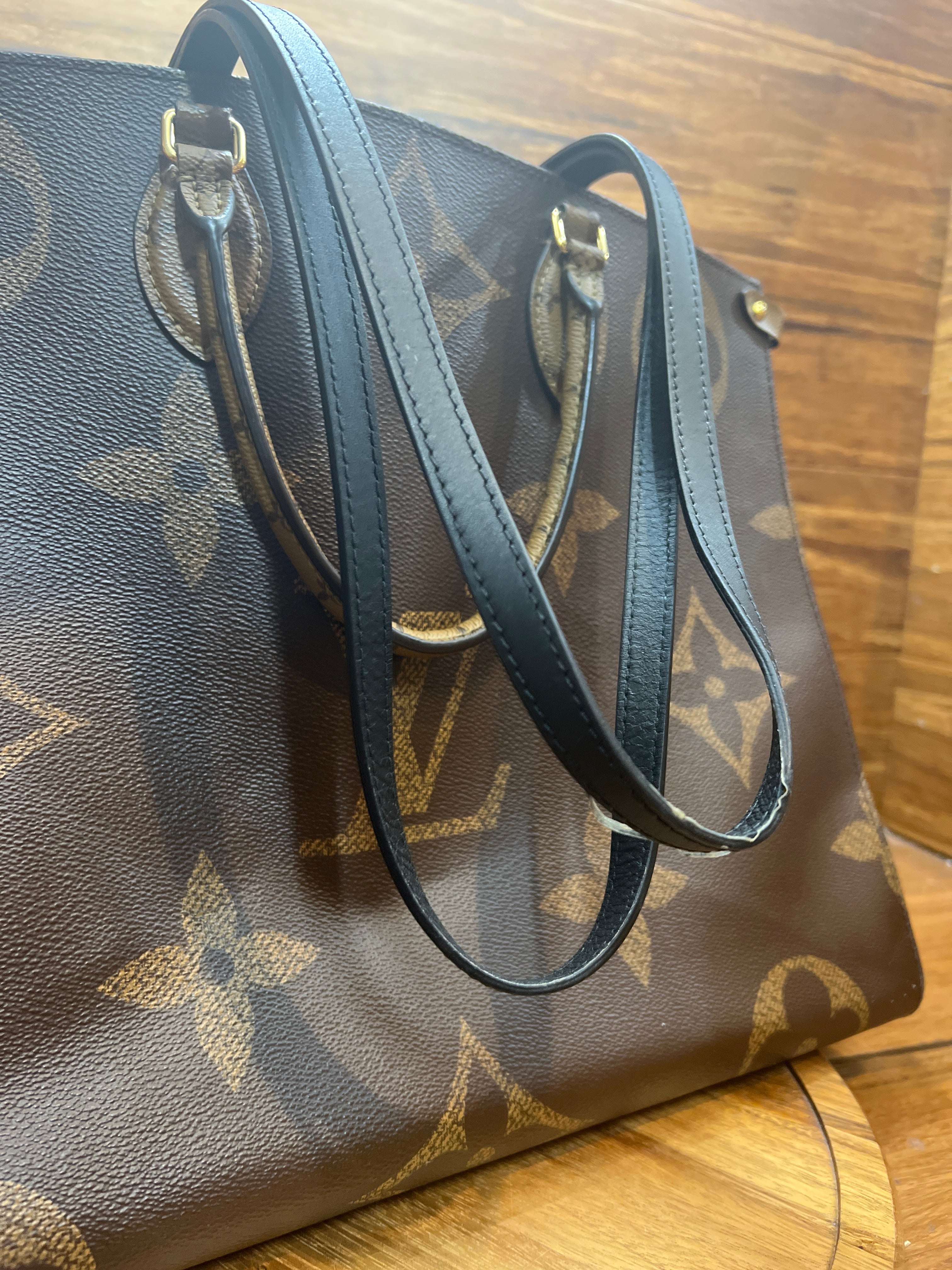 Louis Vuitton Onthego Monogram Giant Reverse MM Brown
