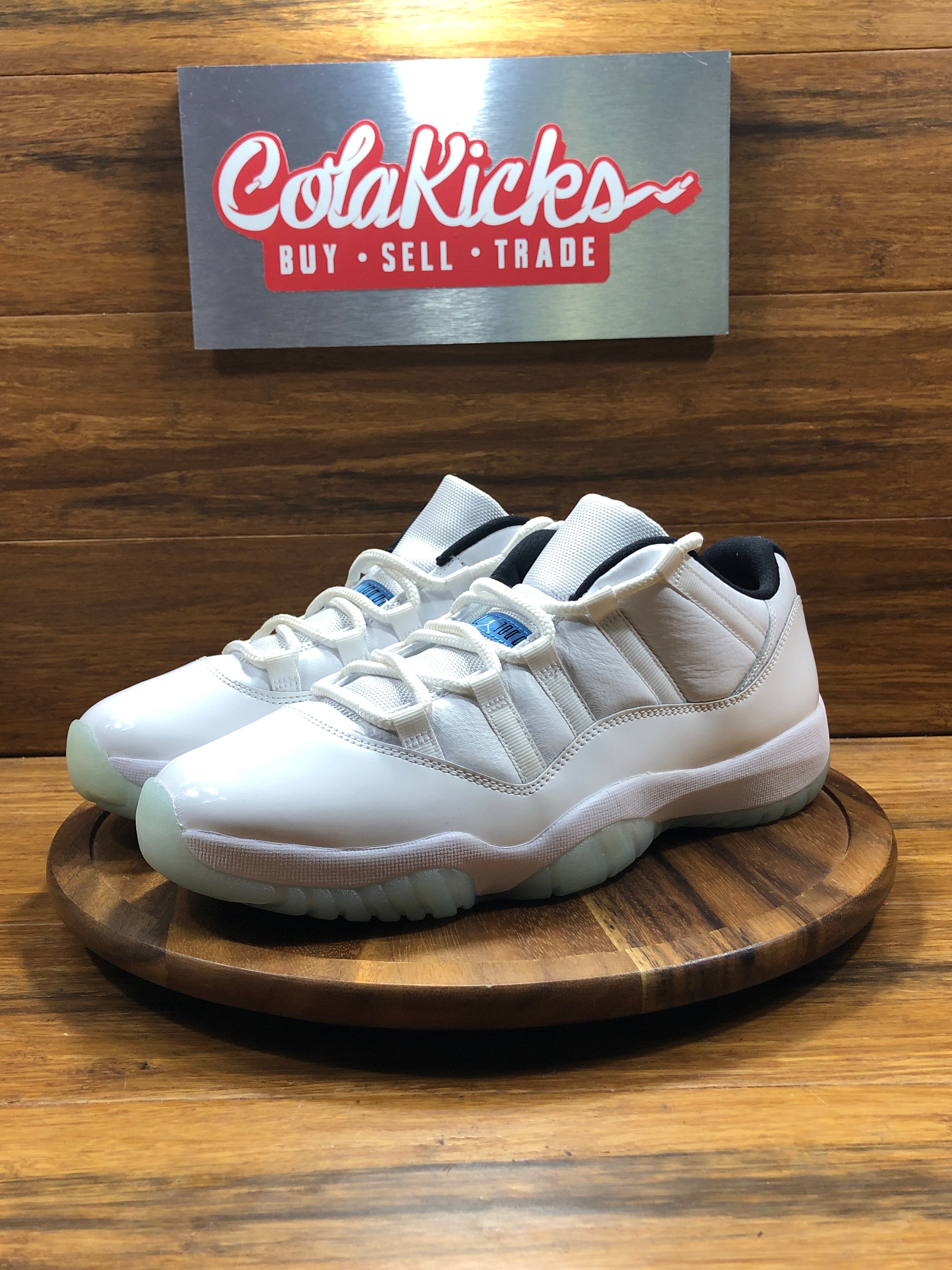 Jordan 11 Retro Low Legend Blue