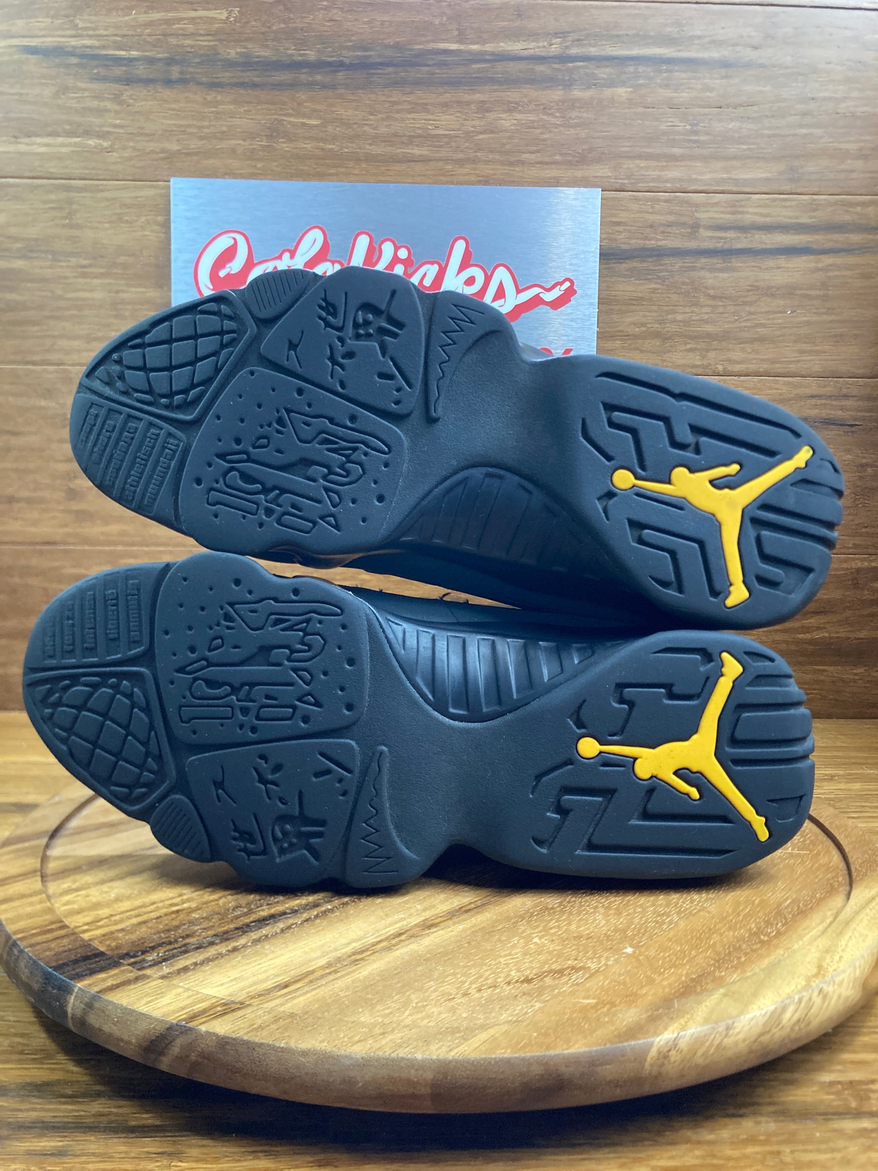 Jordan 9 Retro Dark Charcoal University Gold