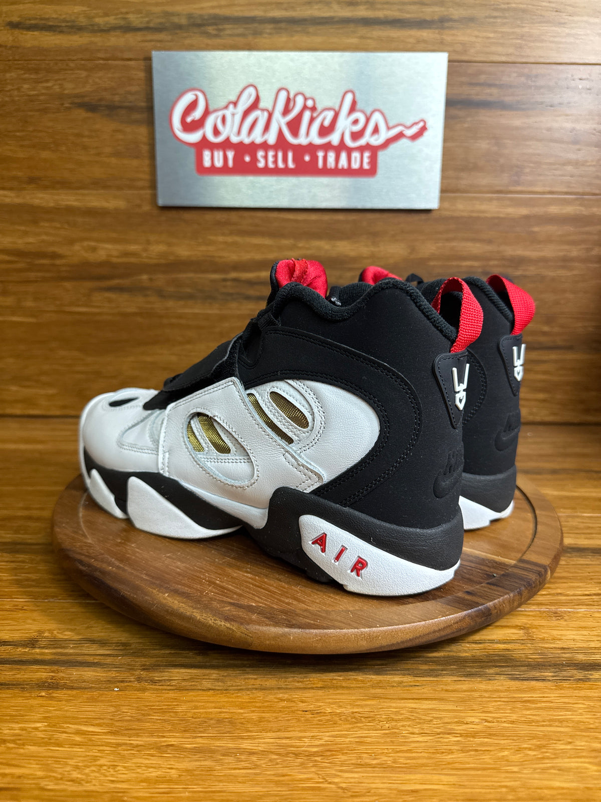 Nike Air Diamond Turf 2 49ers Home (2026)