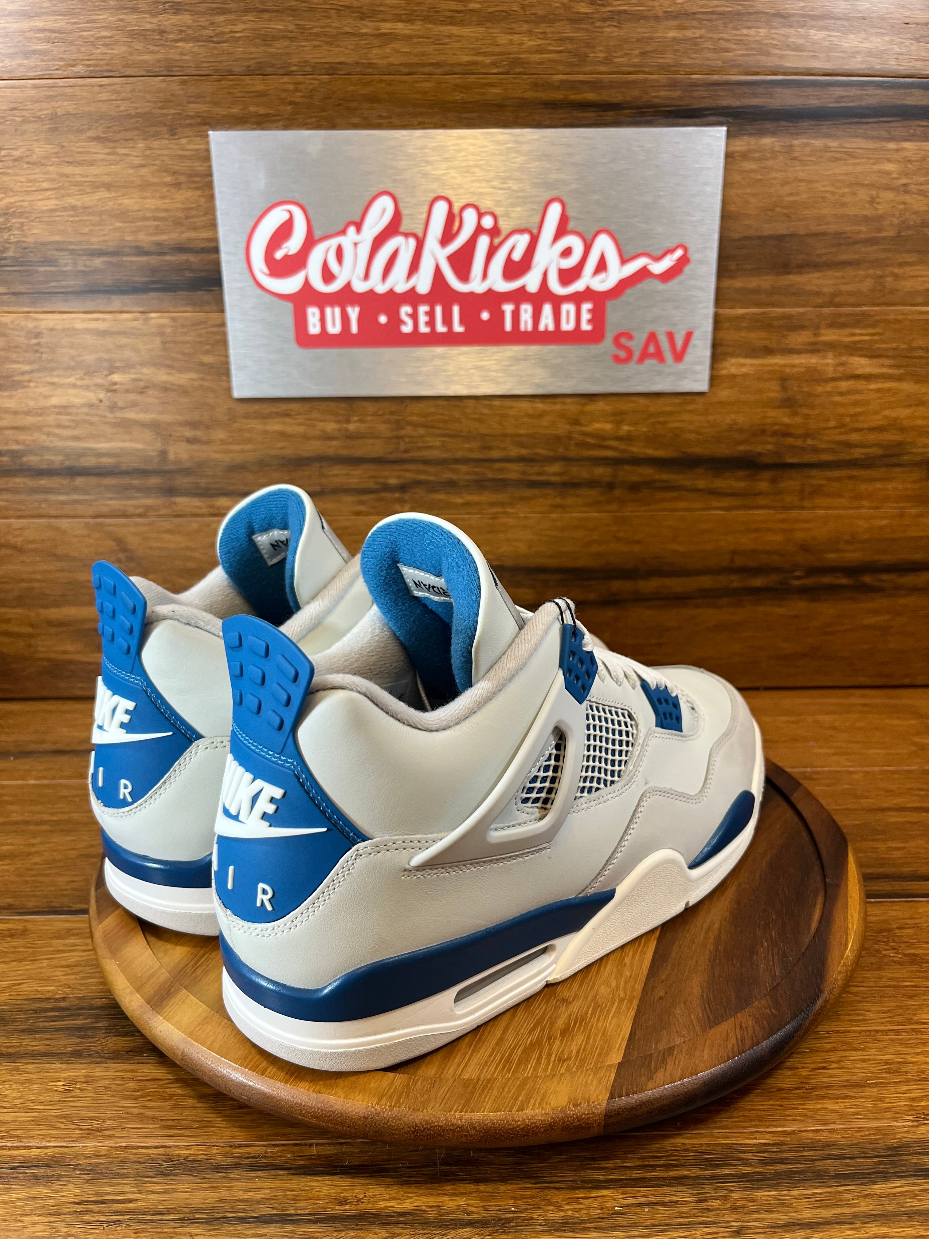 Jordan 4 Retro Military Blue (2024)