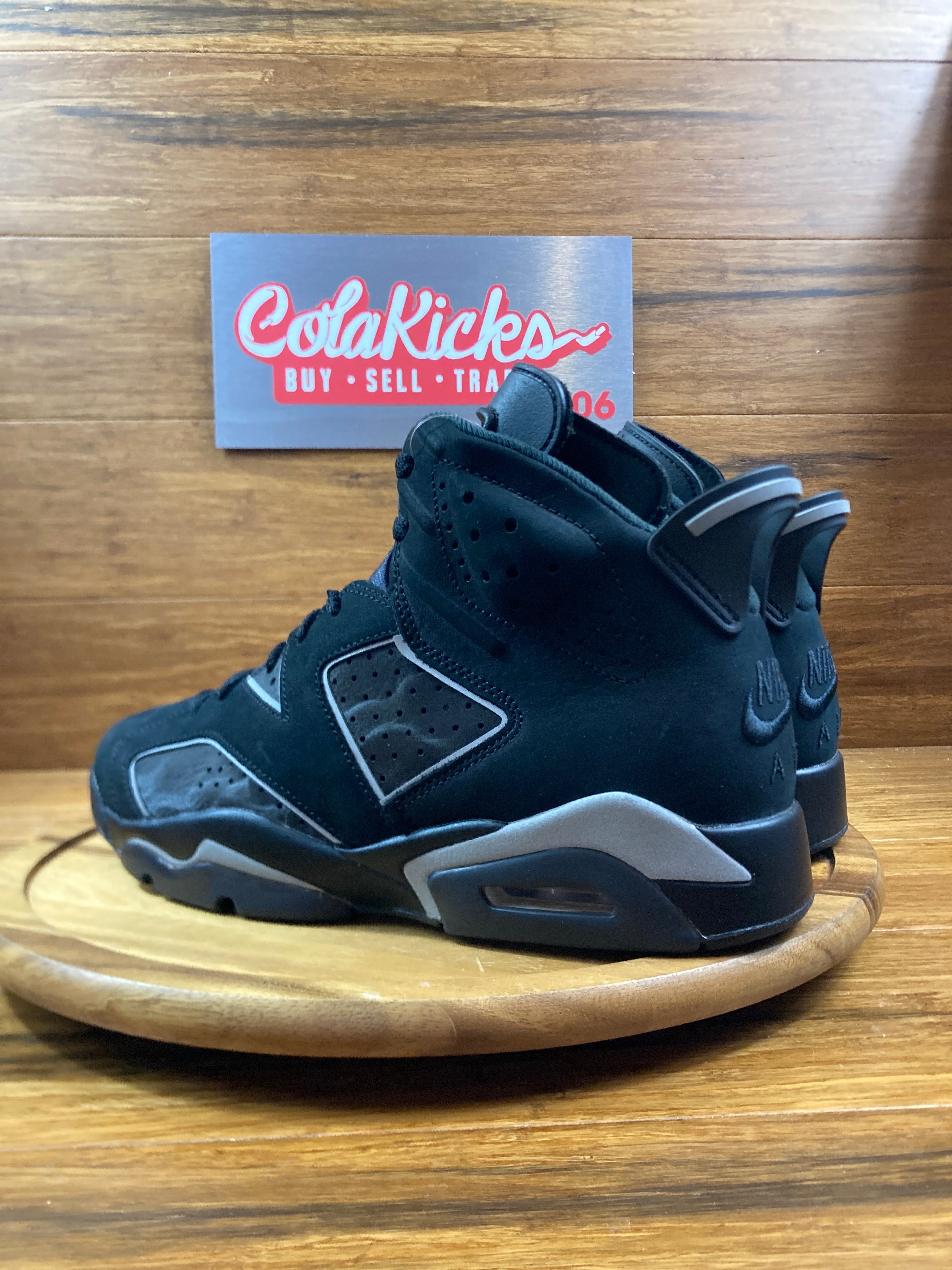 Jordan 6 Retro Cap and Gown