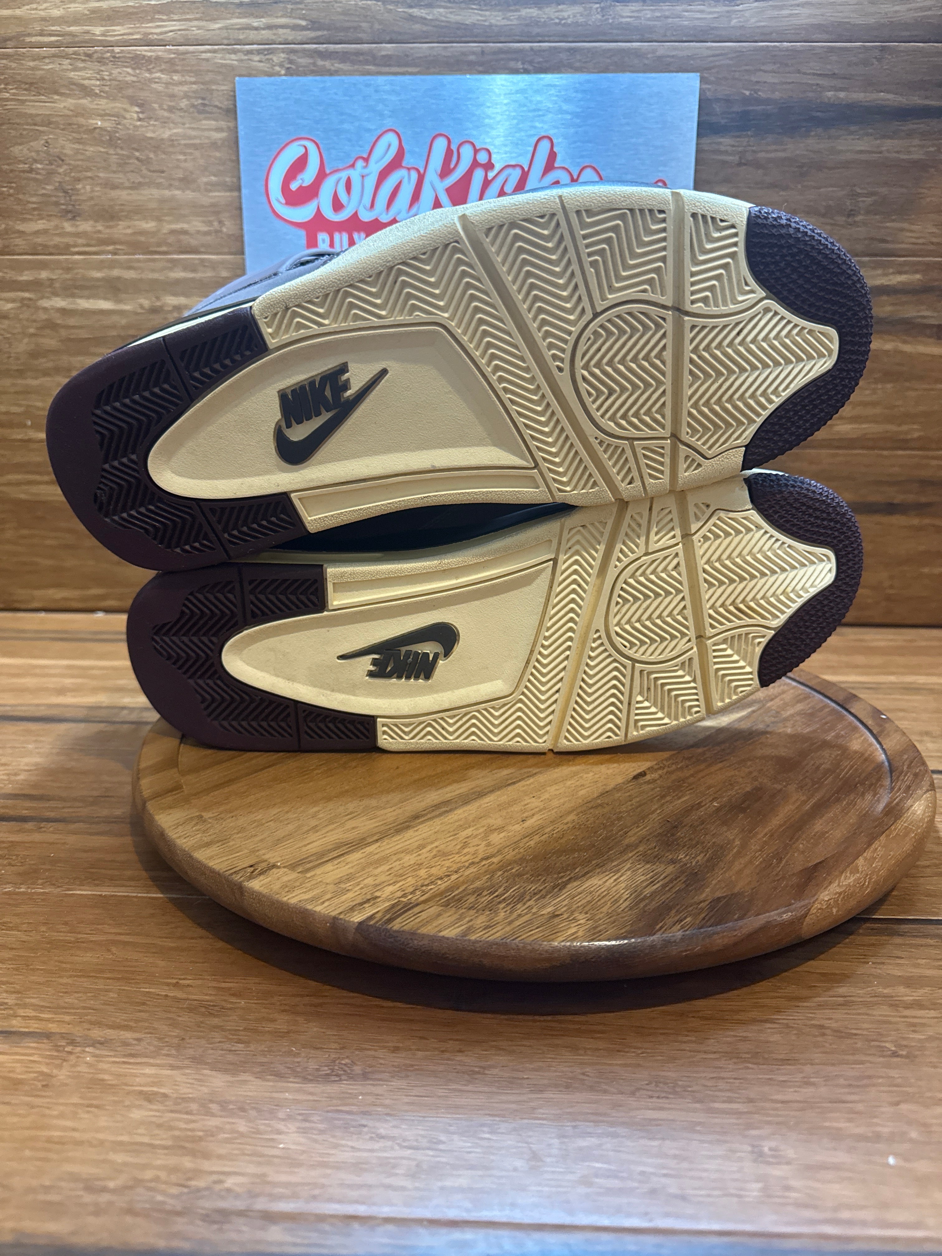 Jordan 4 Retro SP A Ma Maniére Violet Ore