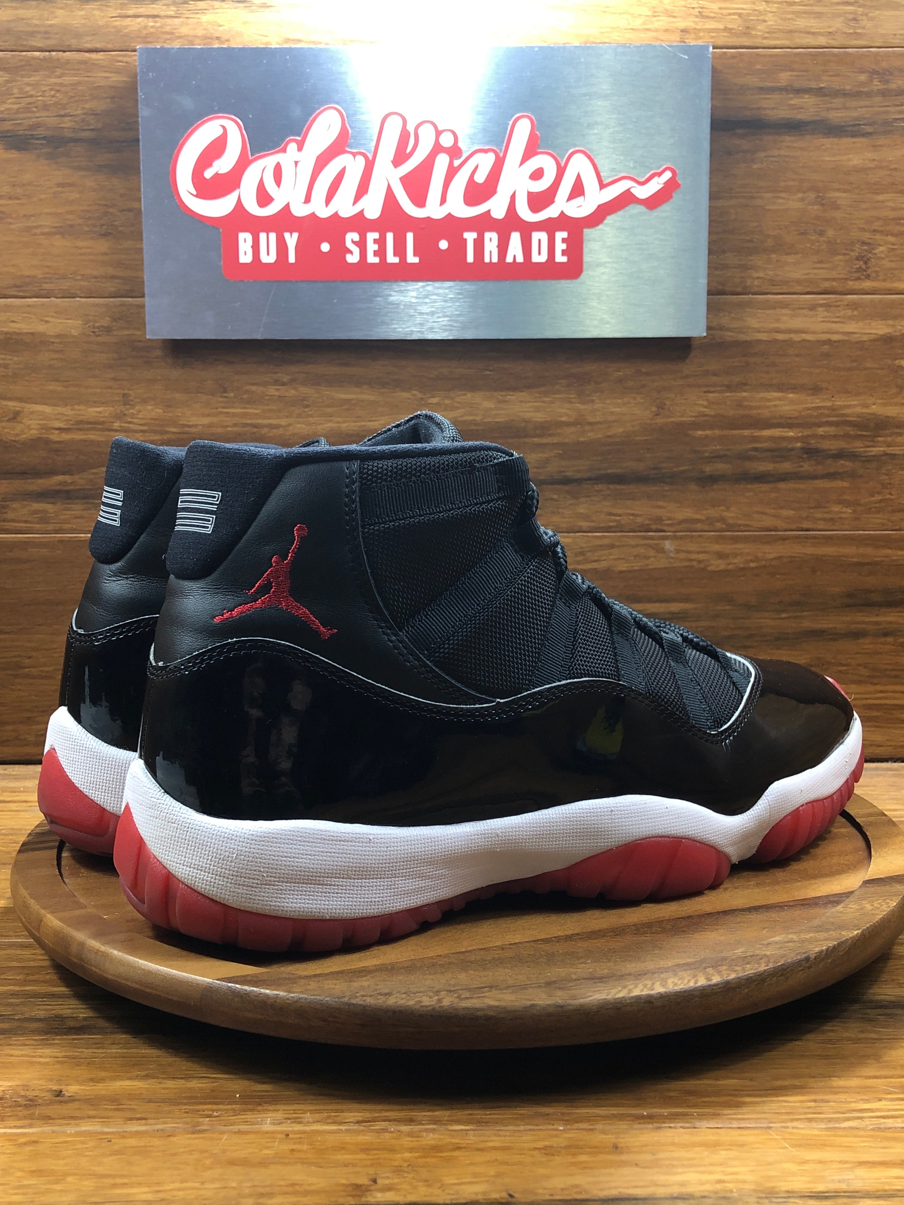 Jordan 11 Retro Playoffs Bred (2019)