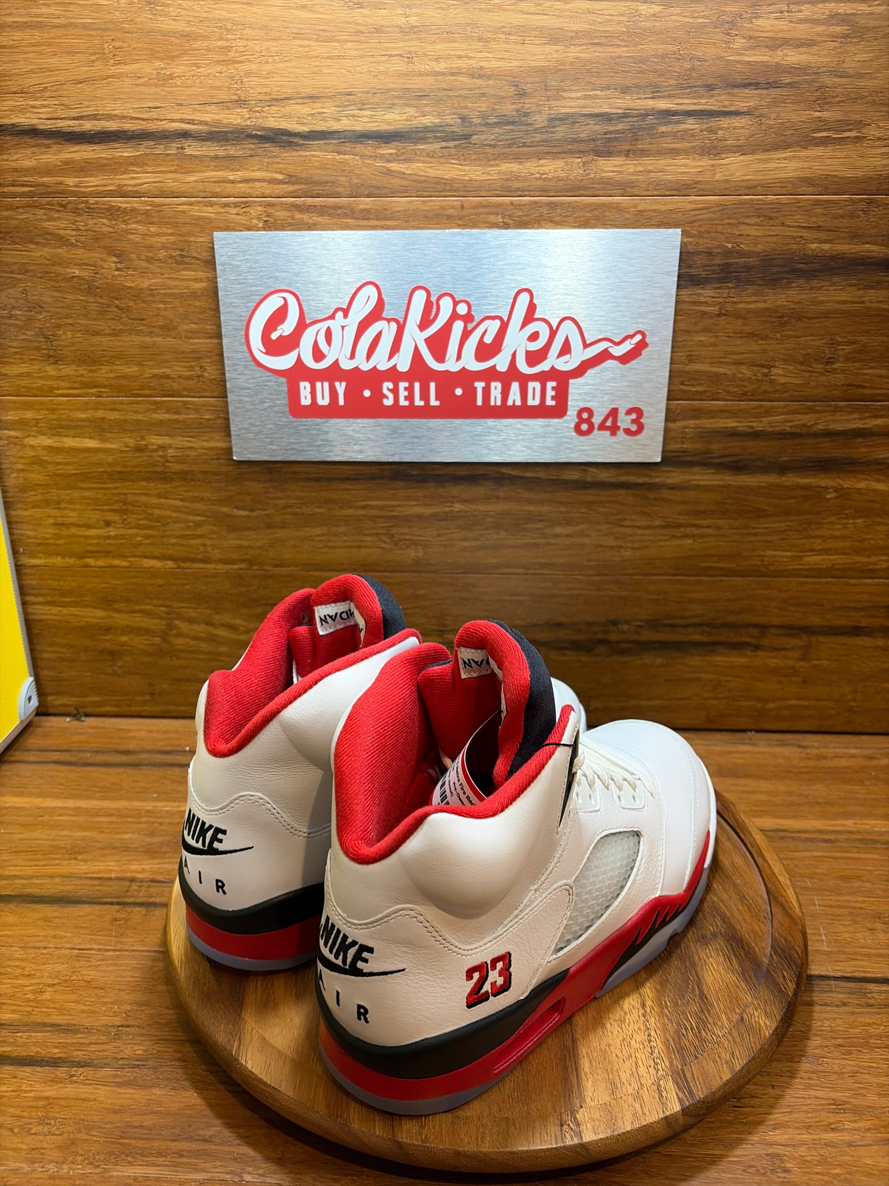 Jordan 5 Retro Fire Red Black Tongue (2025)
