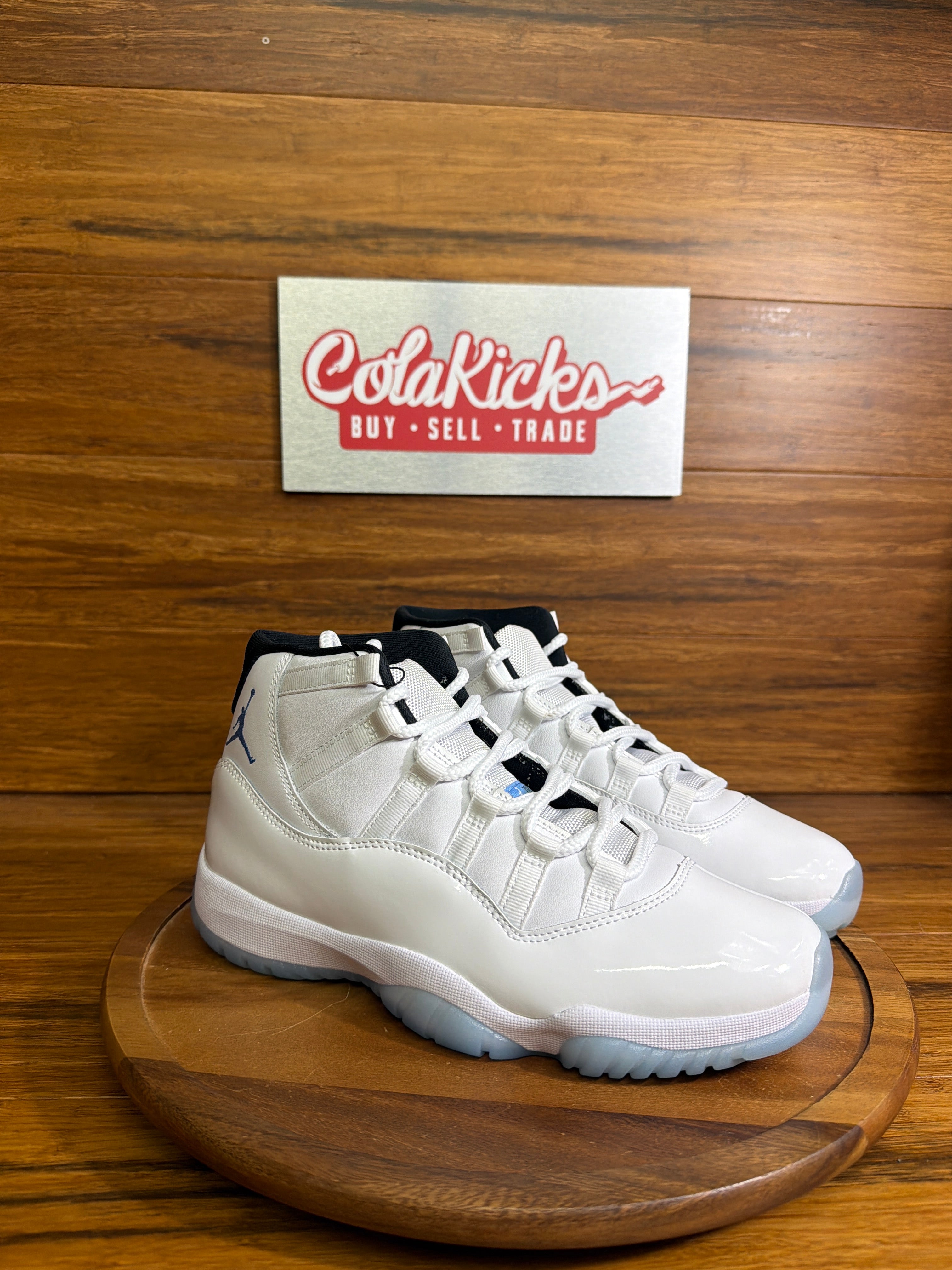 Jordan 11 Retro Legend Blue (2024)