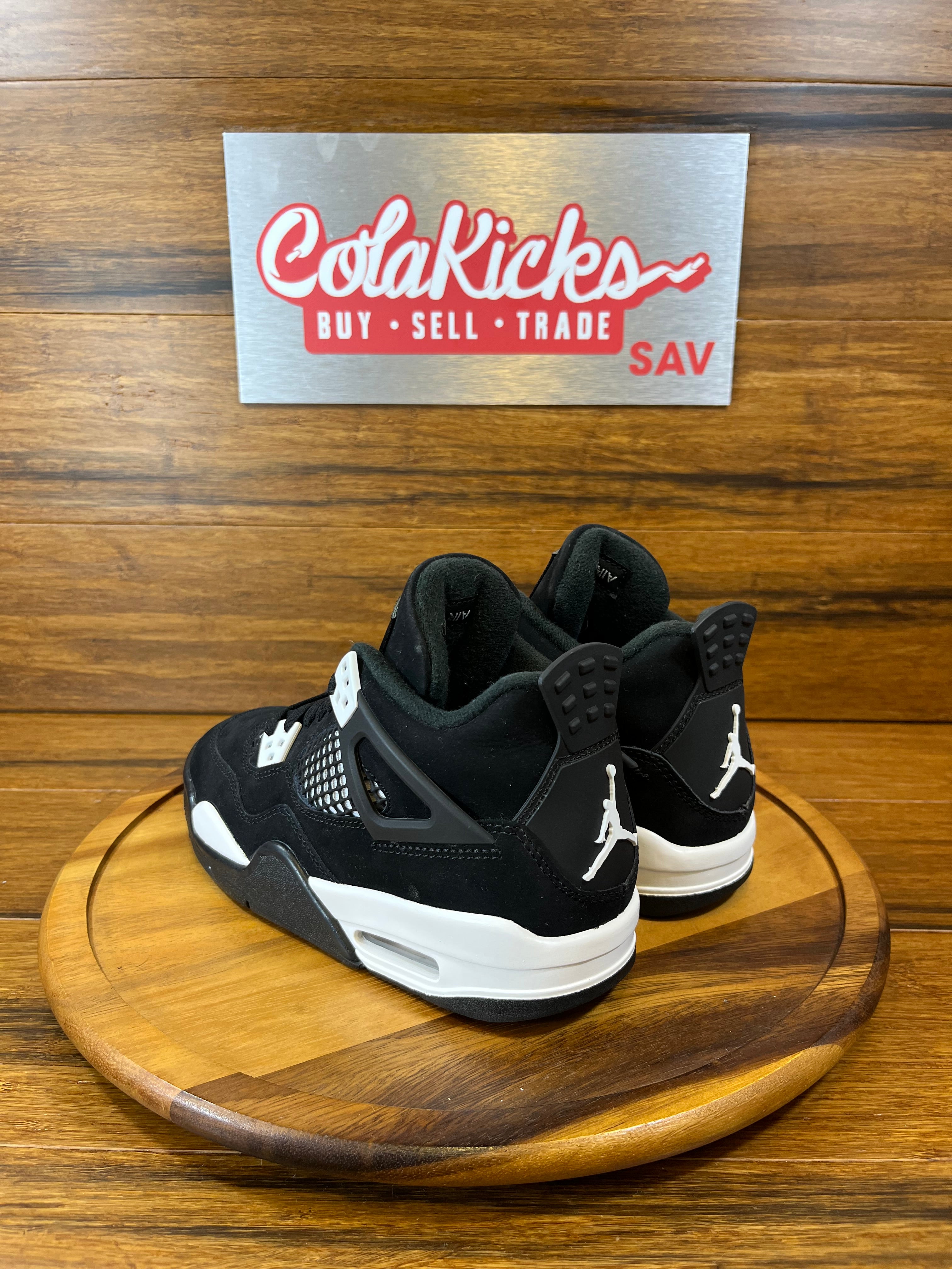 Jordan 4 Retro White Thunder (GS)