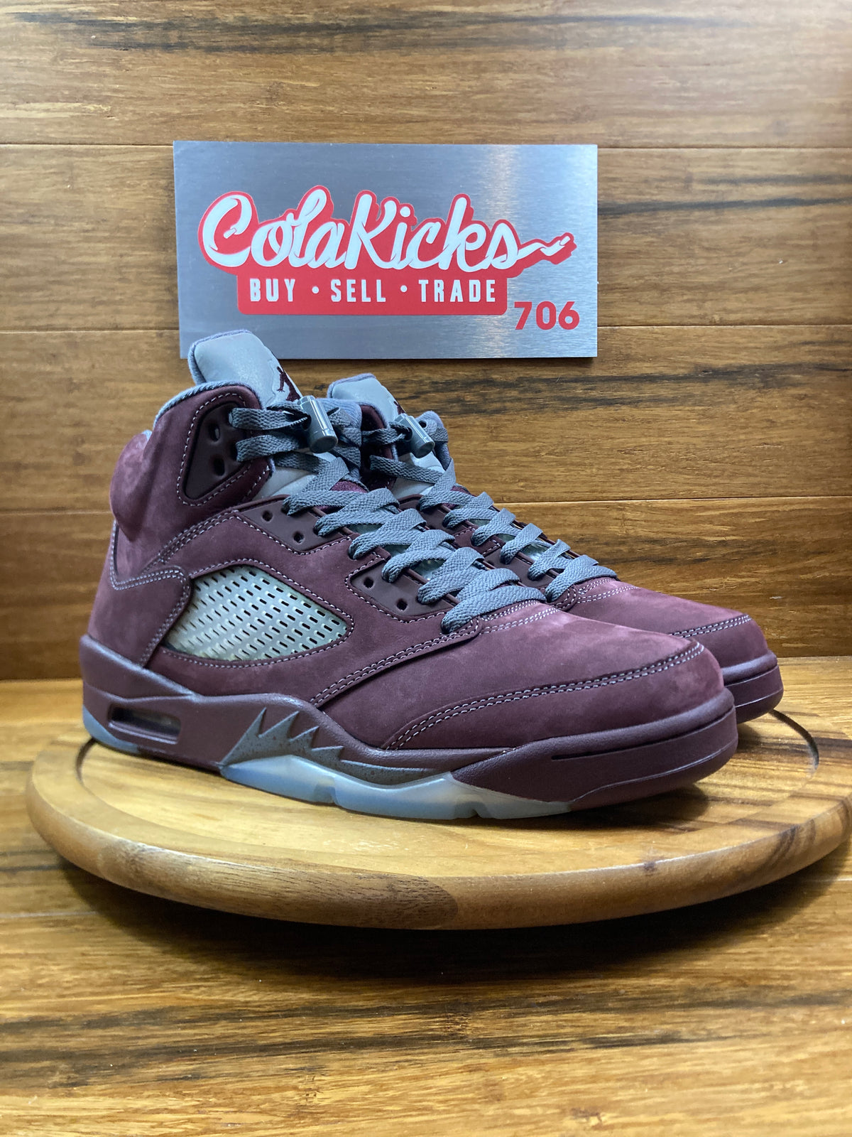 Jordan 5 Retro Burgundy (2023)
