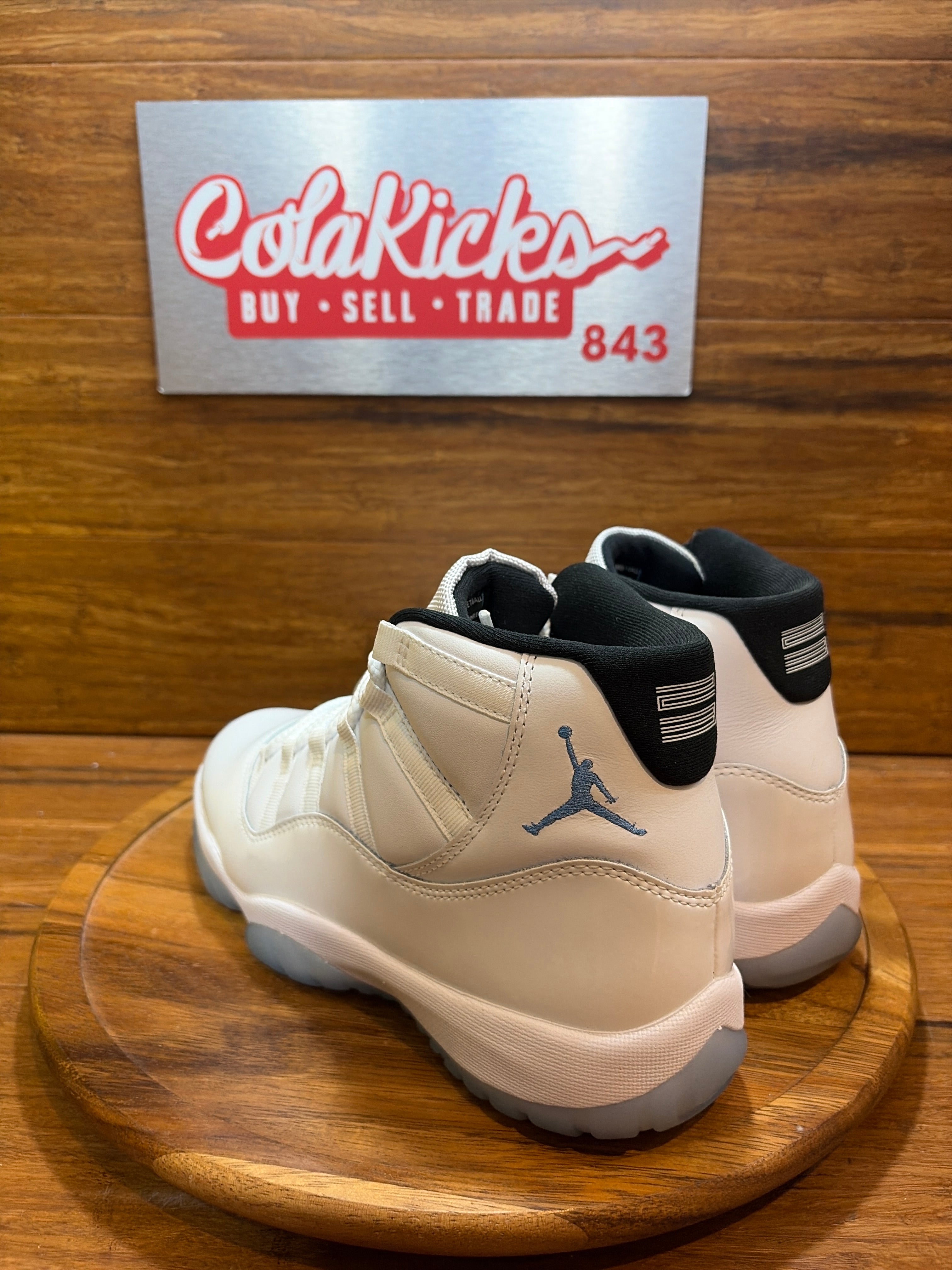 Jordan 11 Retro Legend Blue (2024)