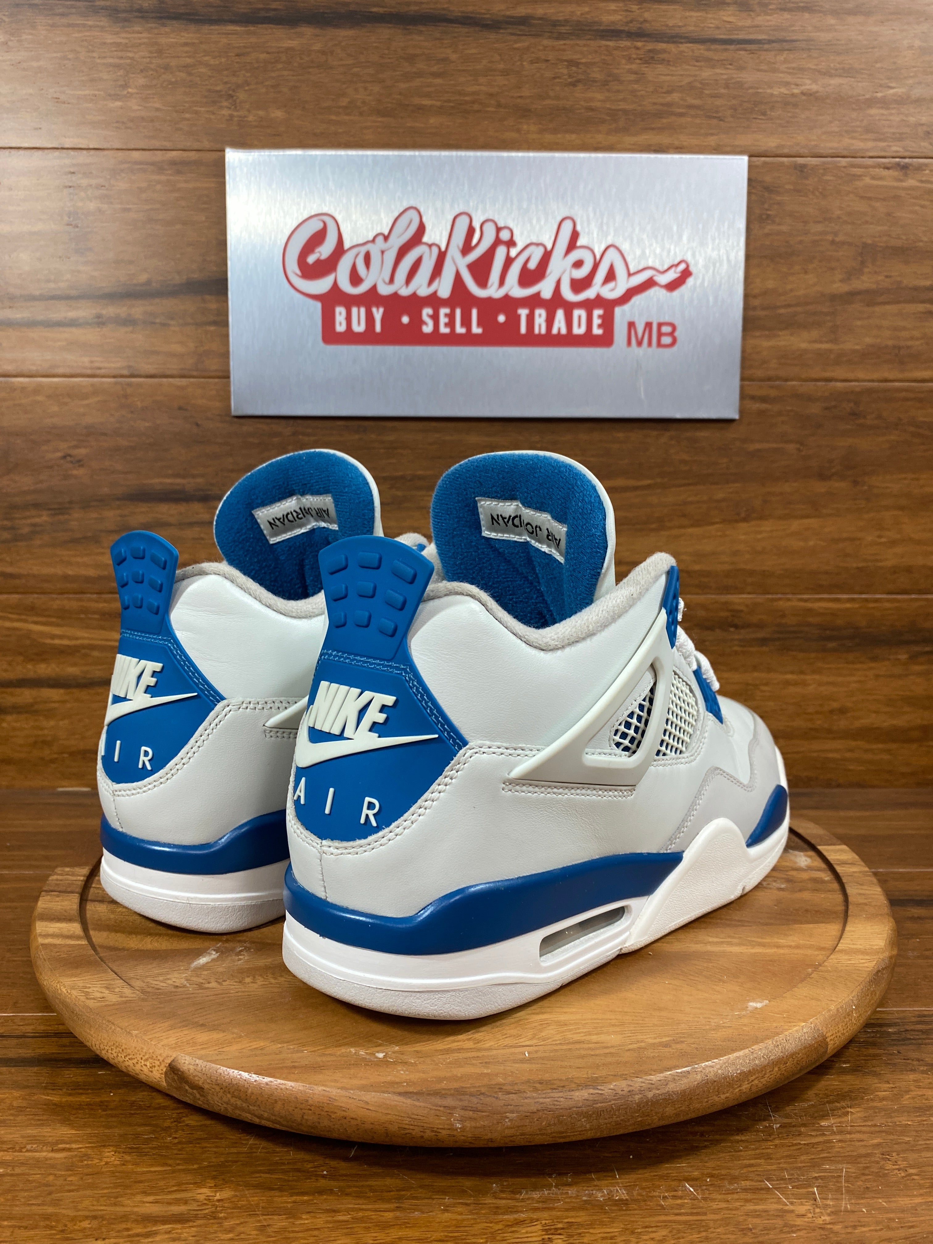 Jordan 4 Retro Military Blue (2024)