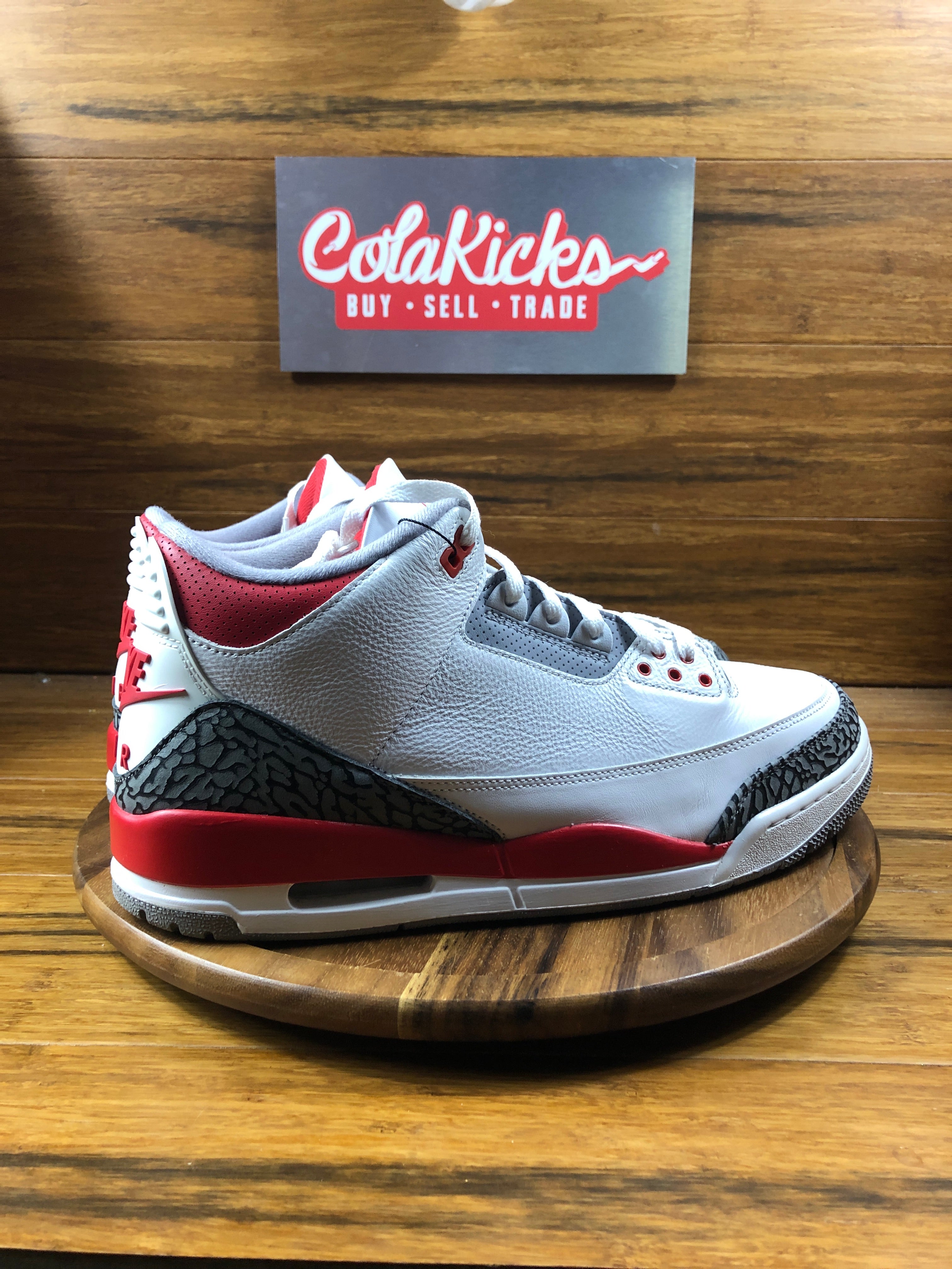 Jordan 3 Retro Fire Red (2022)