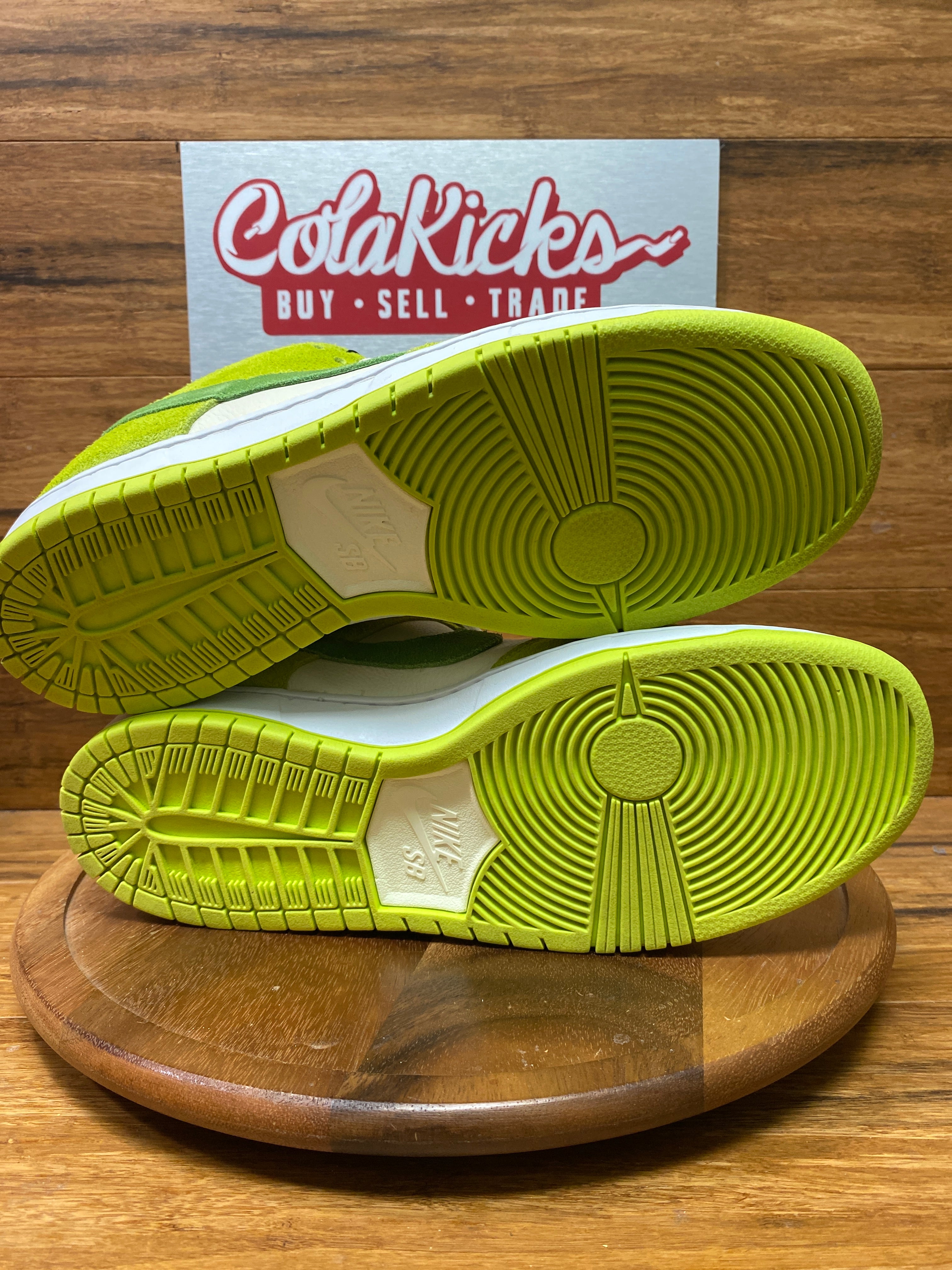 Nike SB Dunk Low Green Apple (Buetile Special Box)