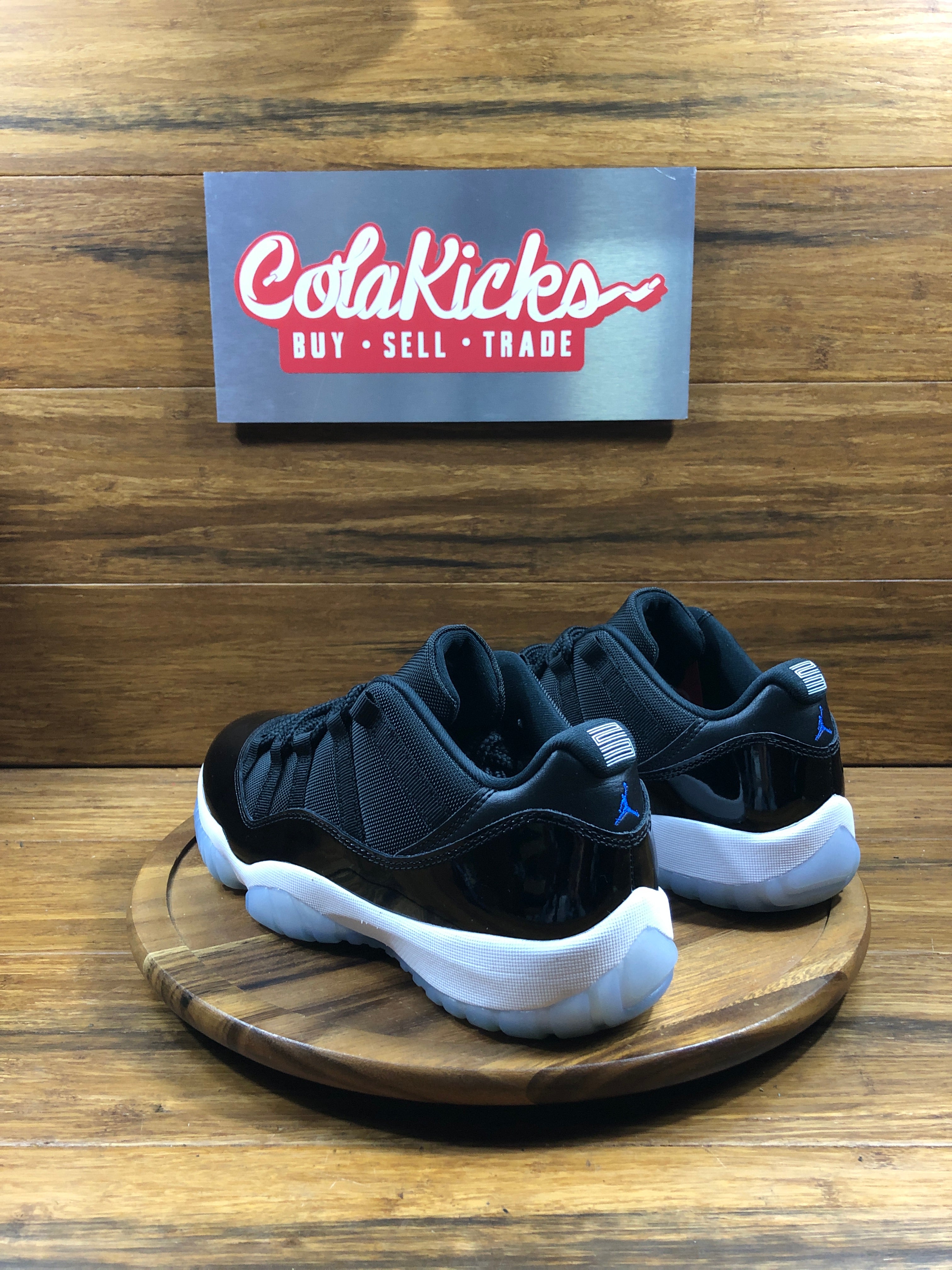 Jordan 11 Retro Low Space Jam