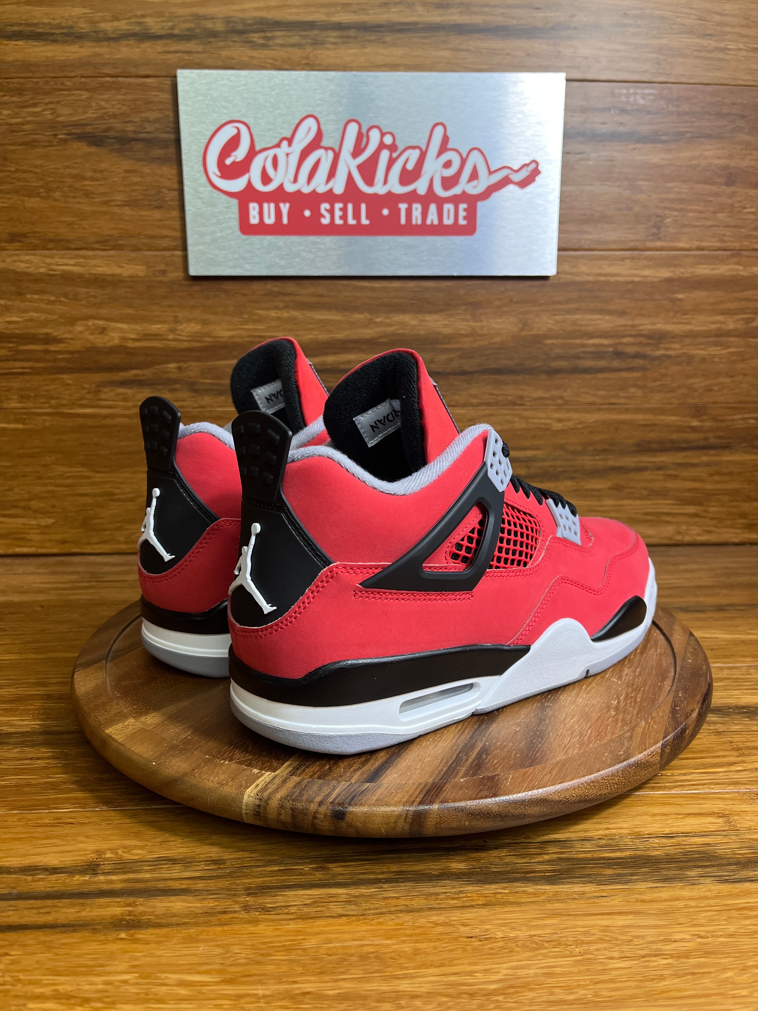 Jordan 4 Retro Toro Bravo (2026)