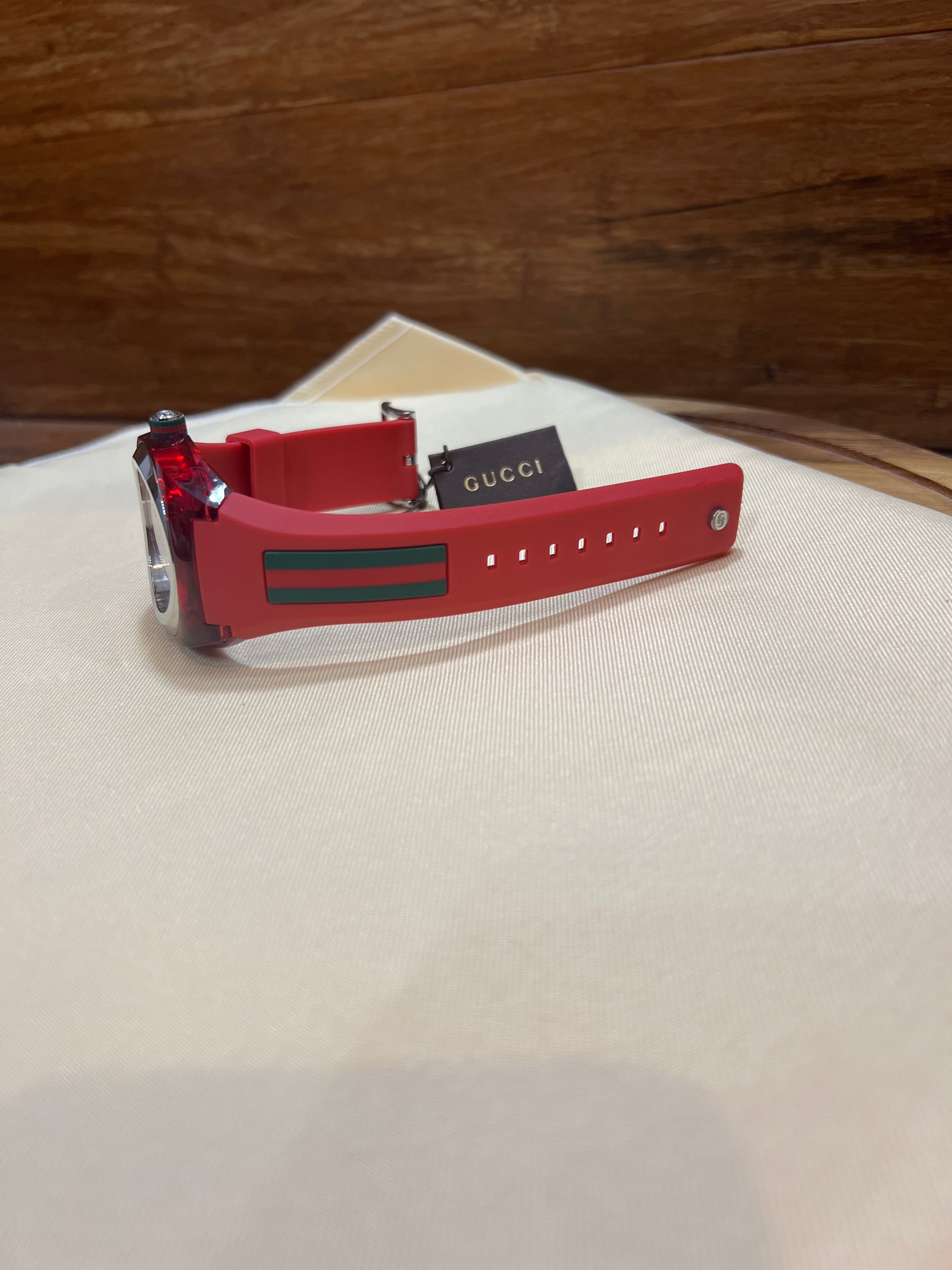 Gucci 137.1 Sync Red