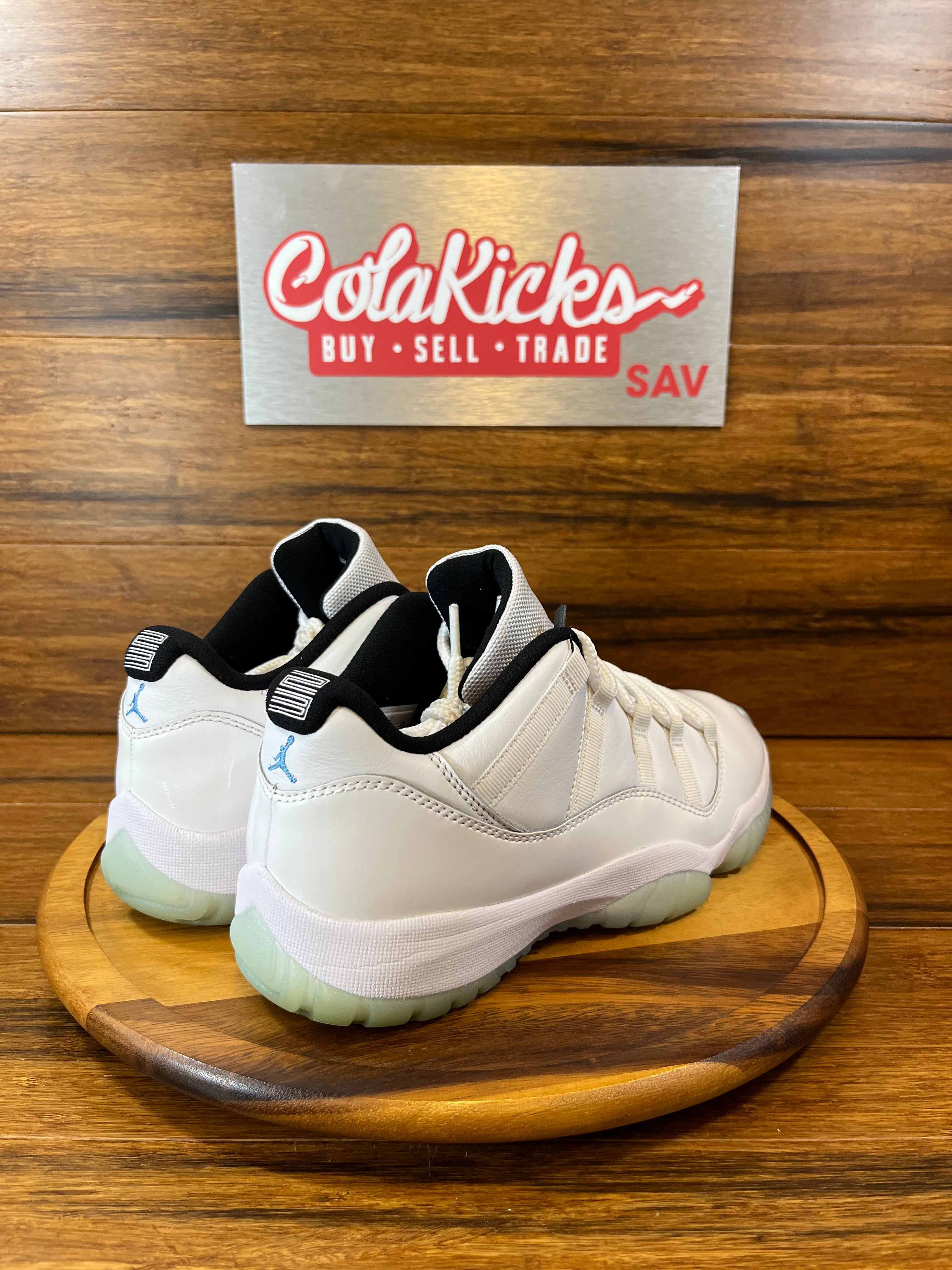 Jordan 11 Retro Low Legend Blue