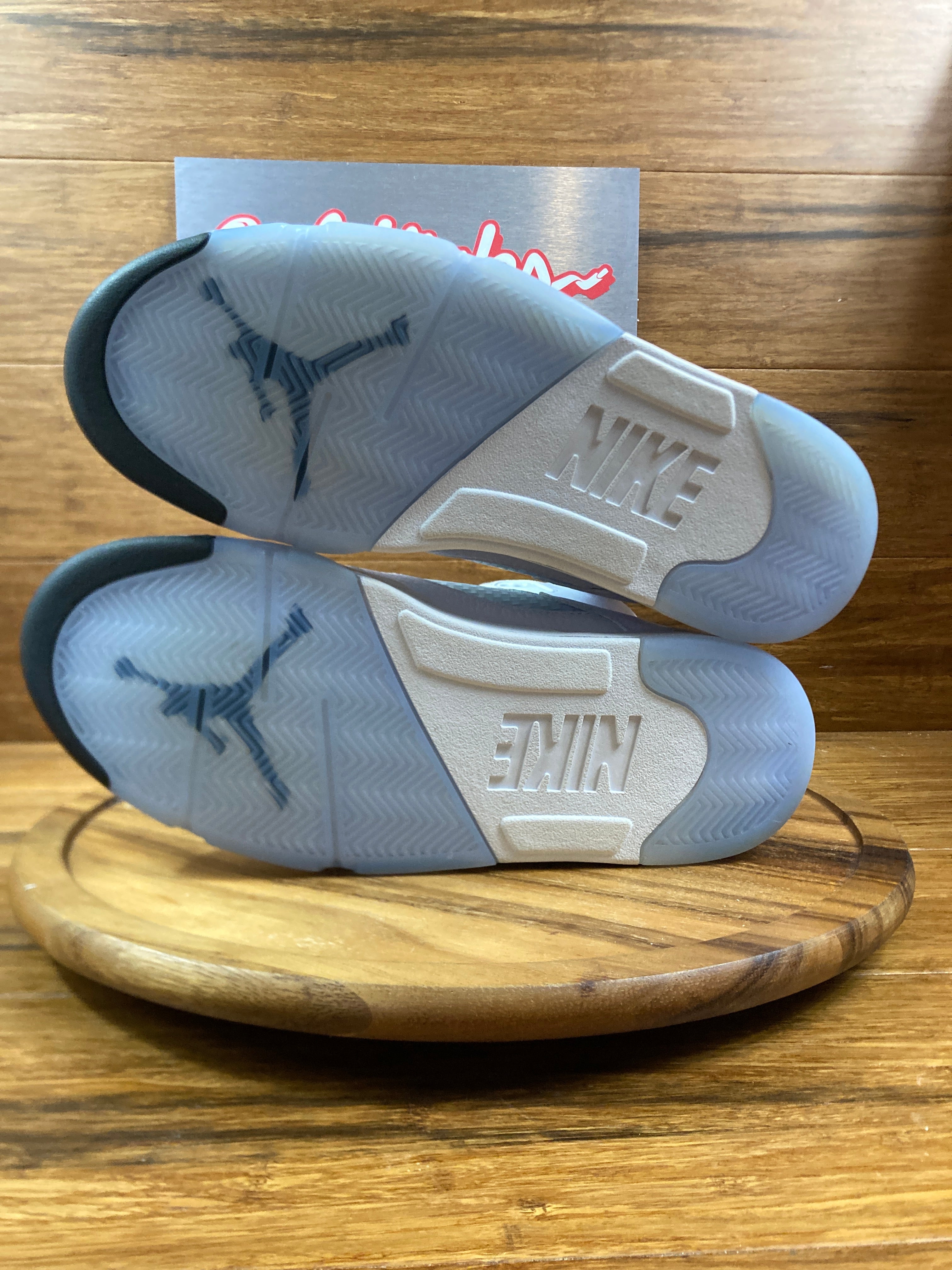 Jordan 5 Retro White Metallic (2026)