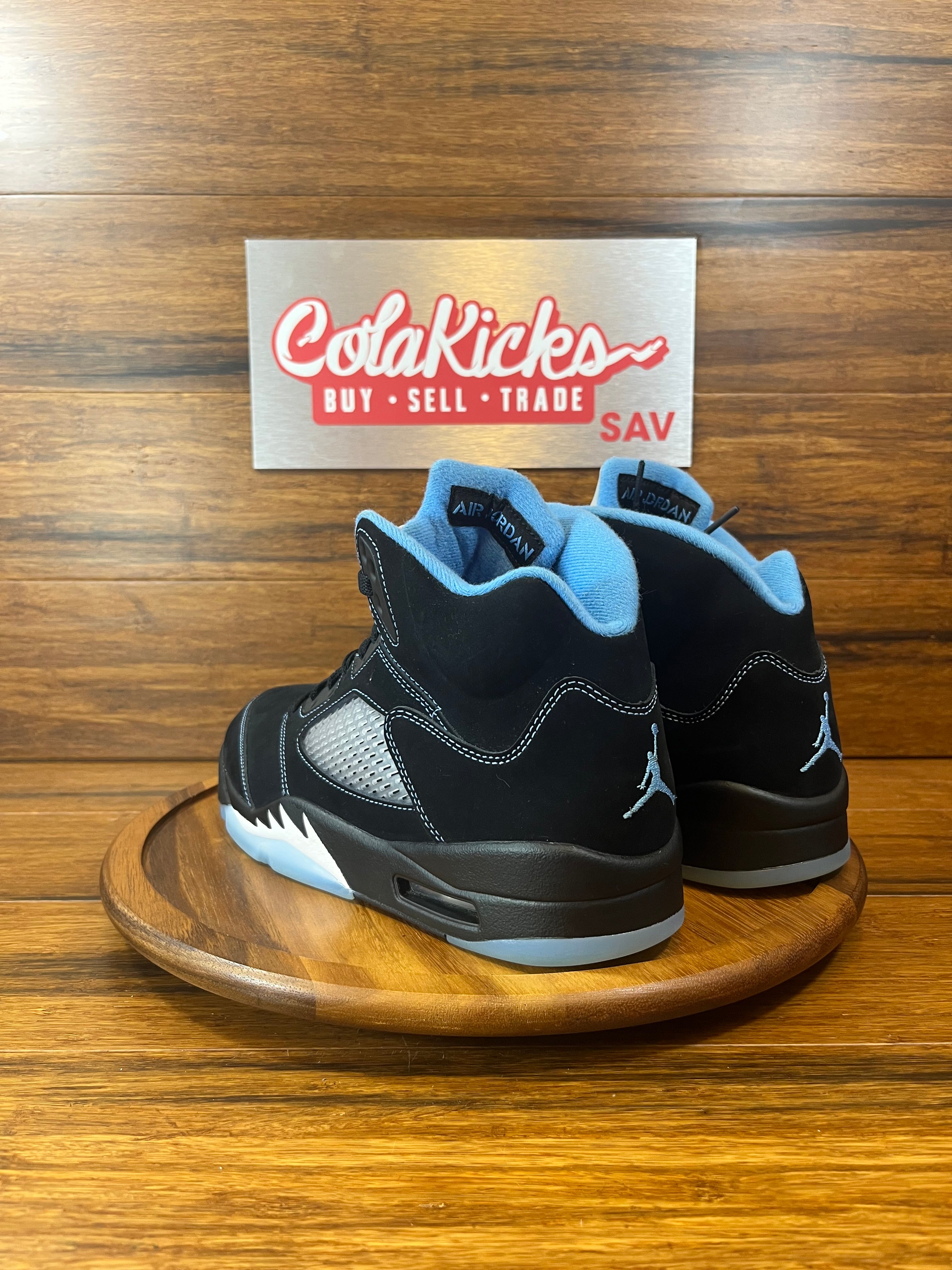 Jordan 5 Retro Black University Blue (2026)(Missing Lace Locks)
