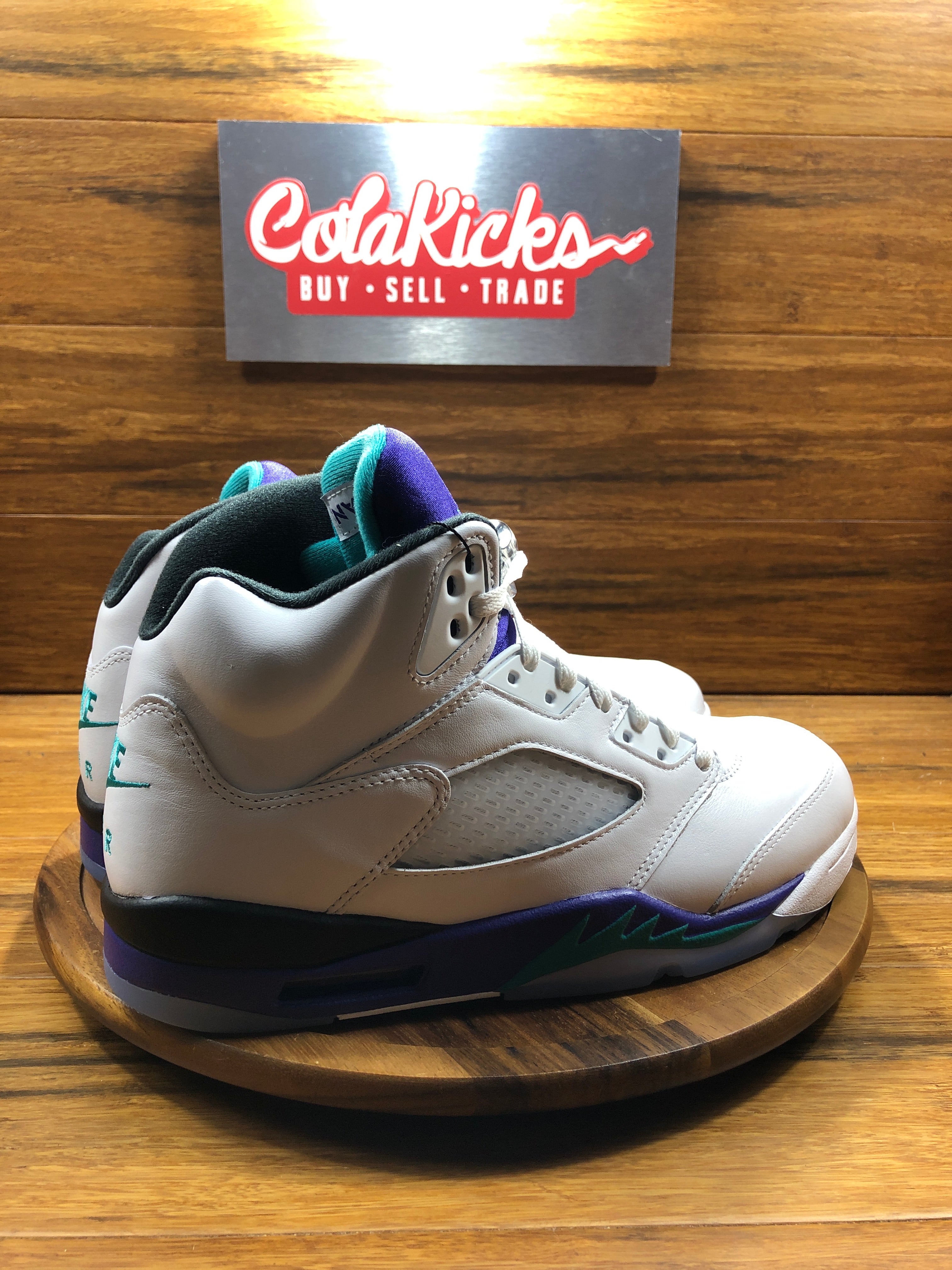 Jordan 5 Retro Grape (2025)