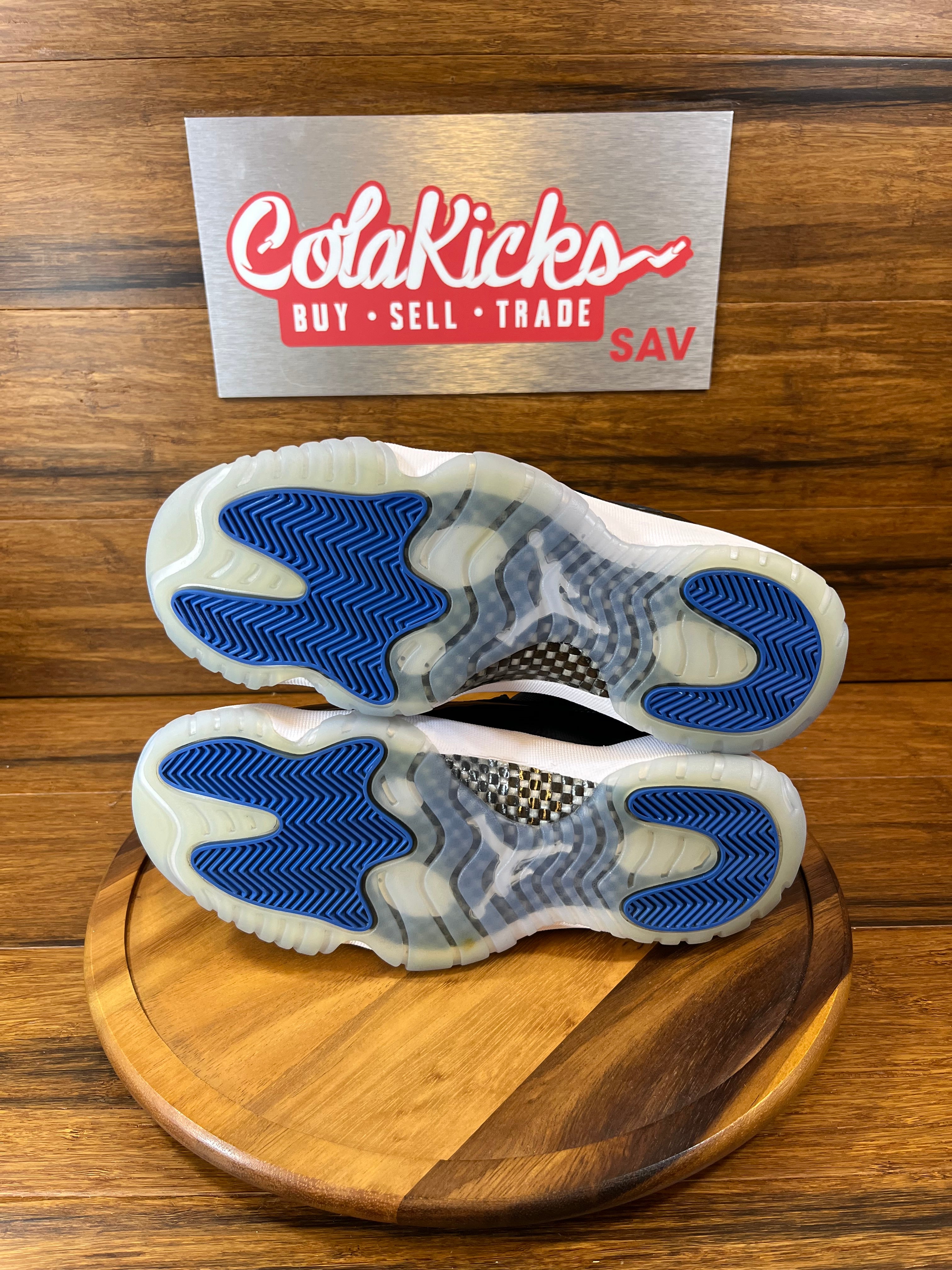 Jordan 11 Retro Low Space Jam