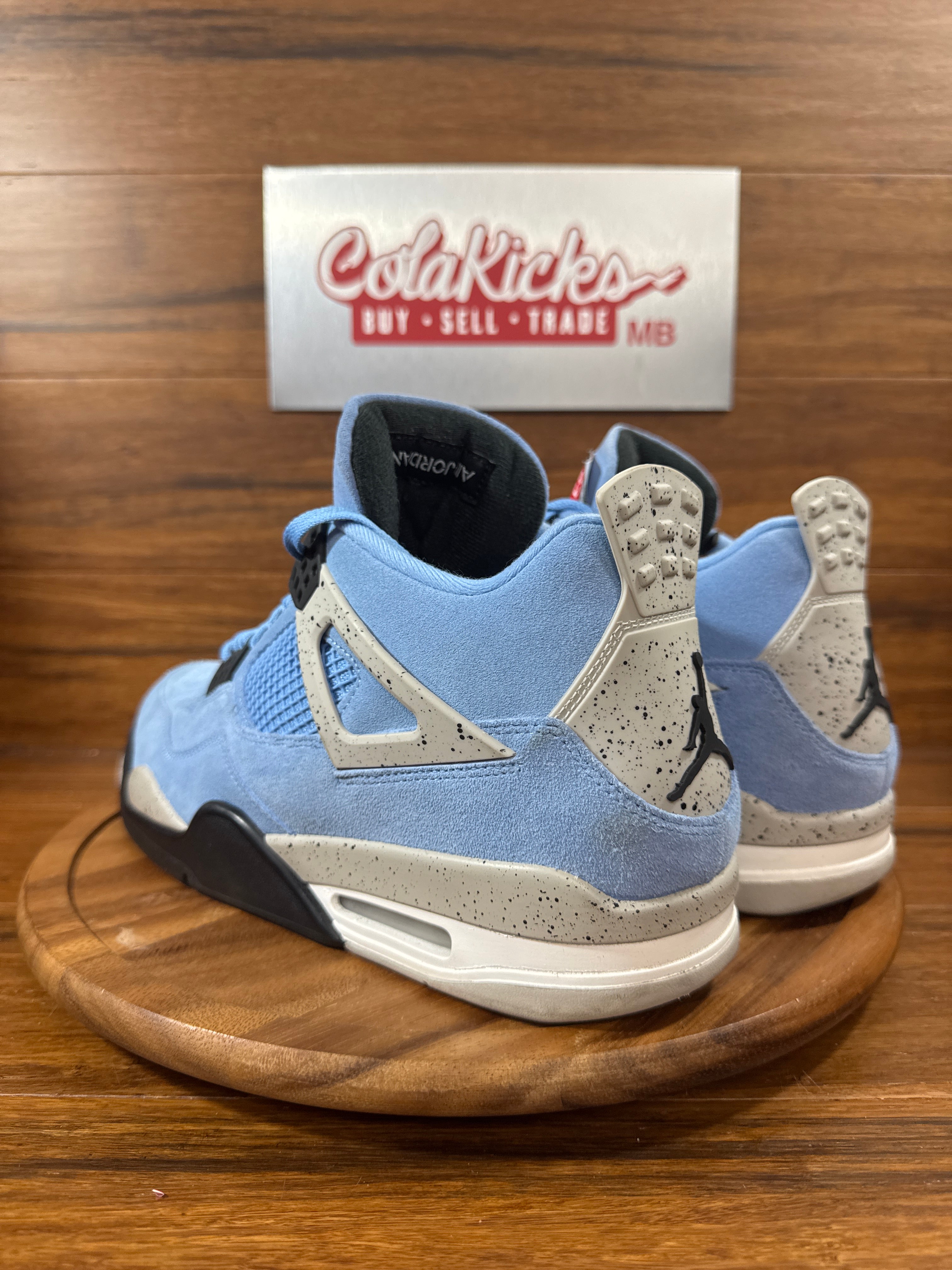 Jordan 4 Retro University Blue