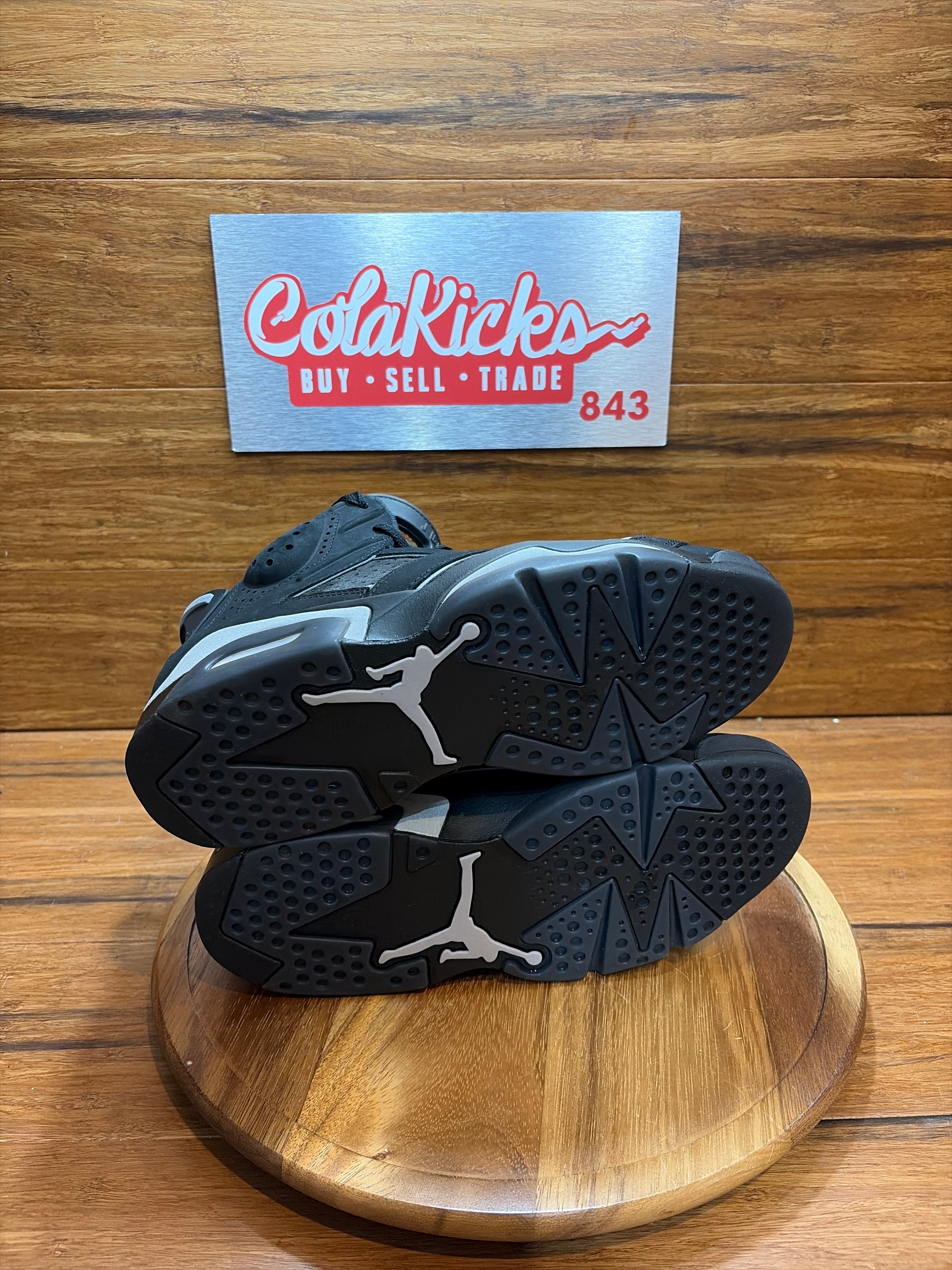 Jordan 6 Retro Cap and Gown