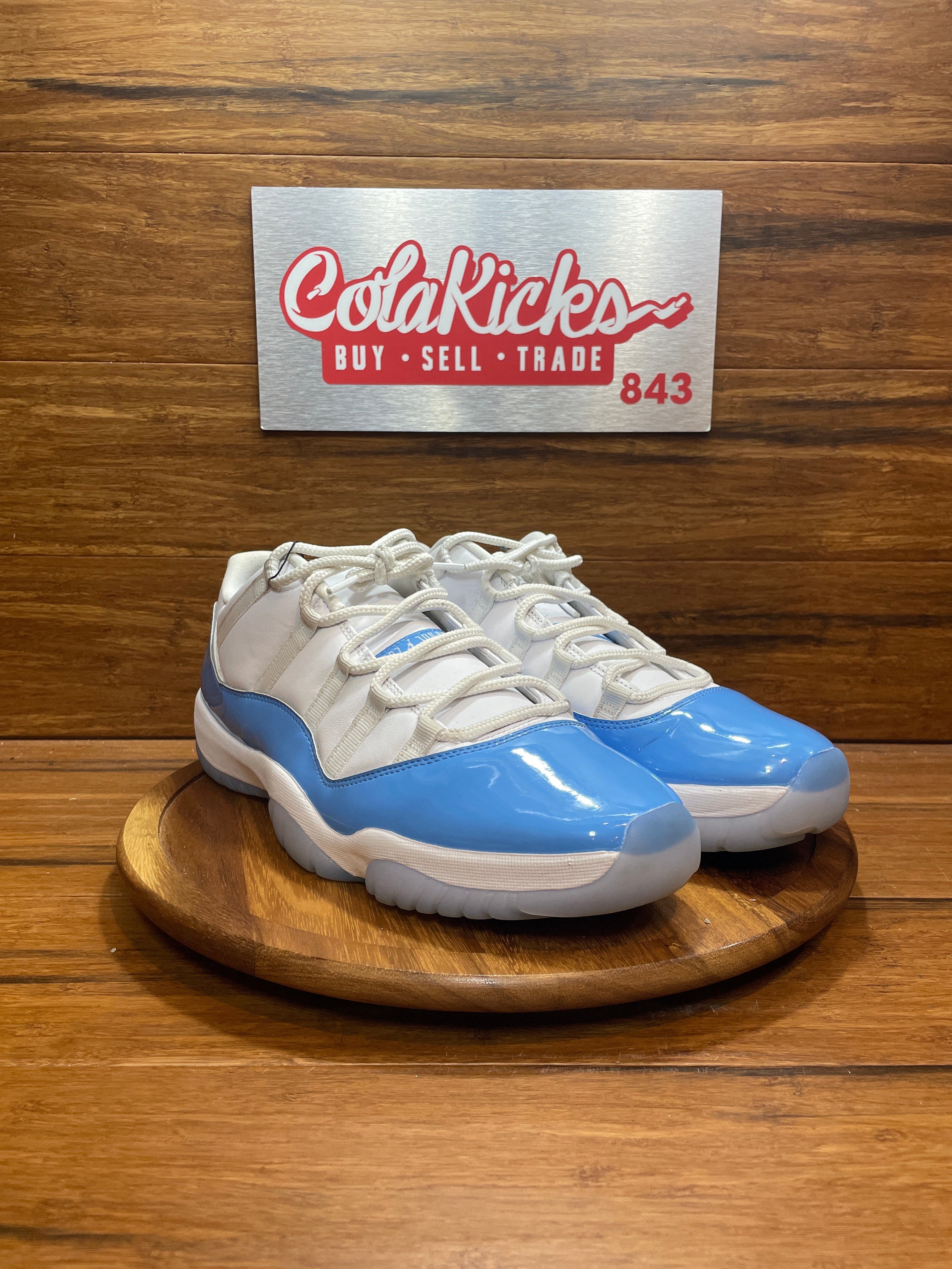 Jordan 11 Retro Low University Blue (2026)