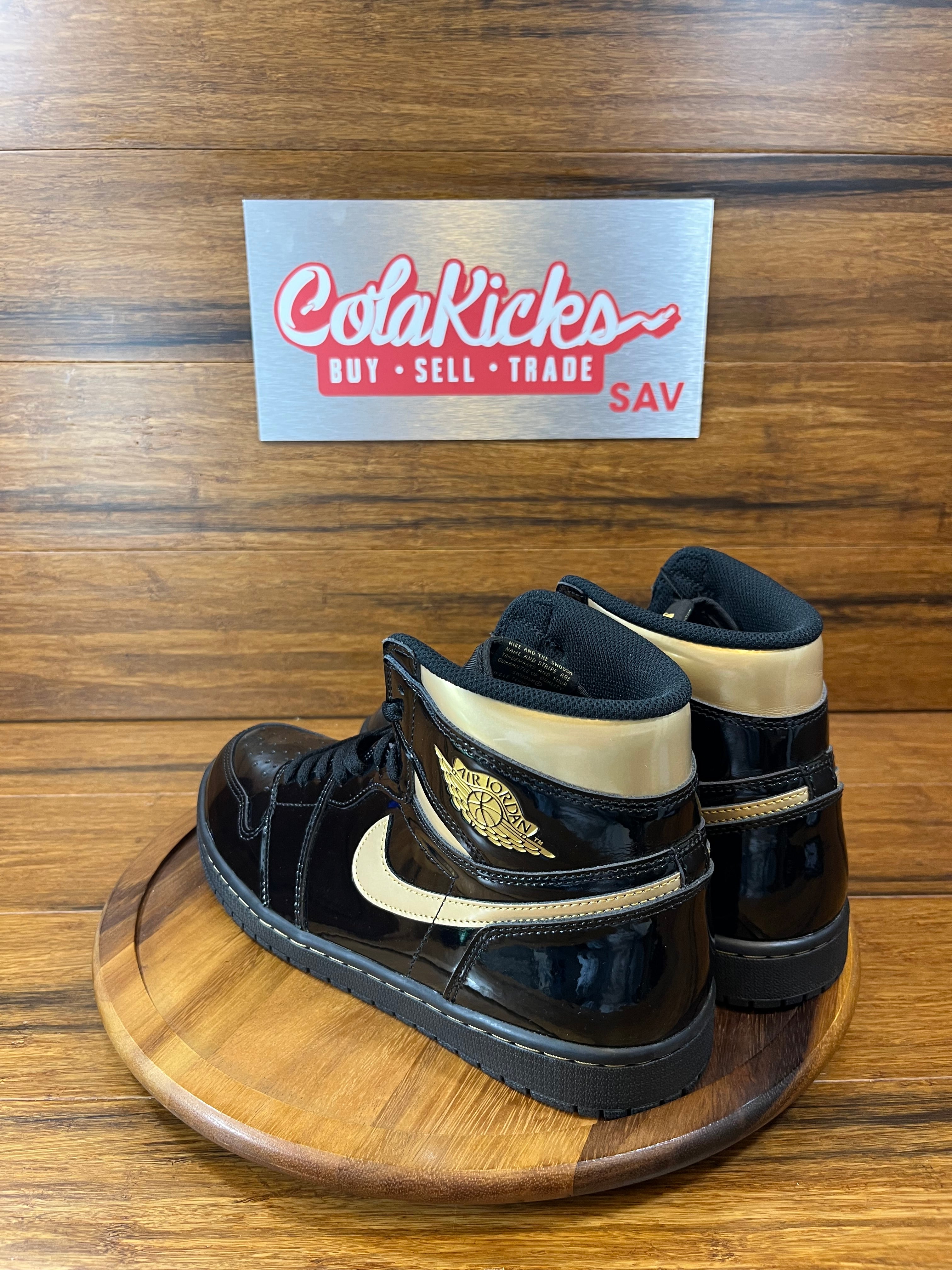 Jordan 1 Retro High Black Metallic Gold (2020)
