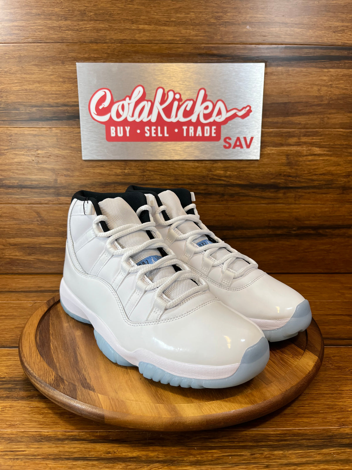 Jordan 11 Retro Legend Blue (2024)