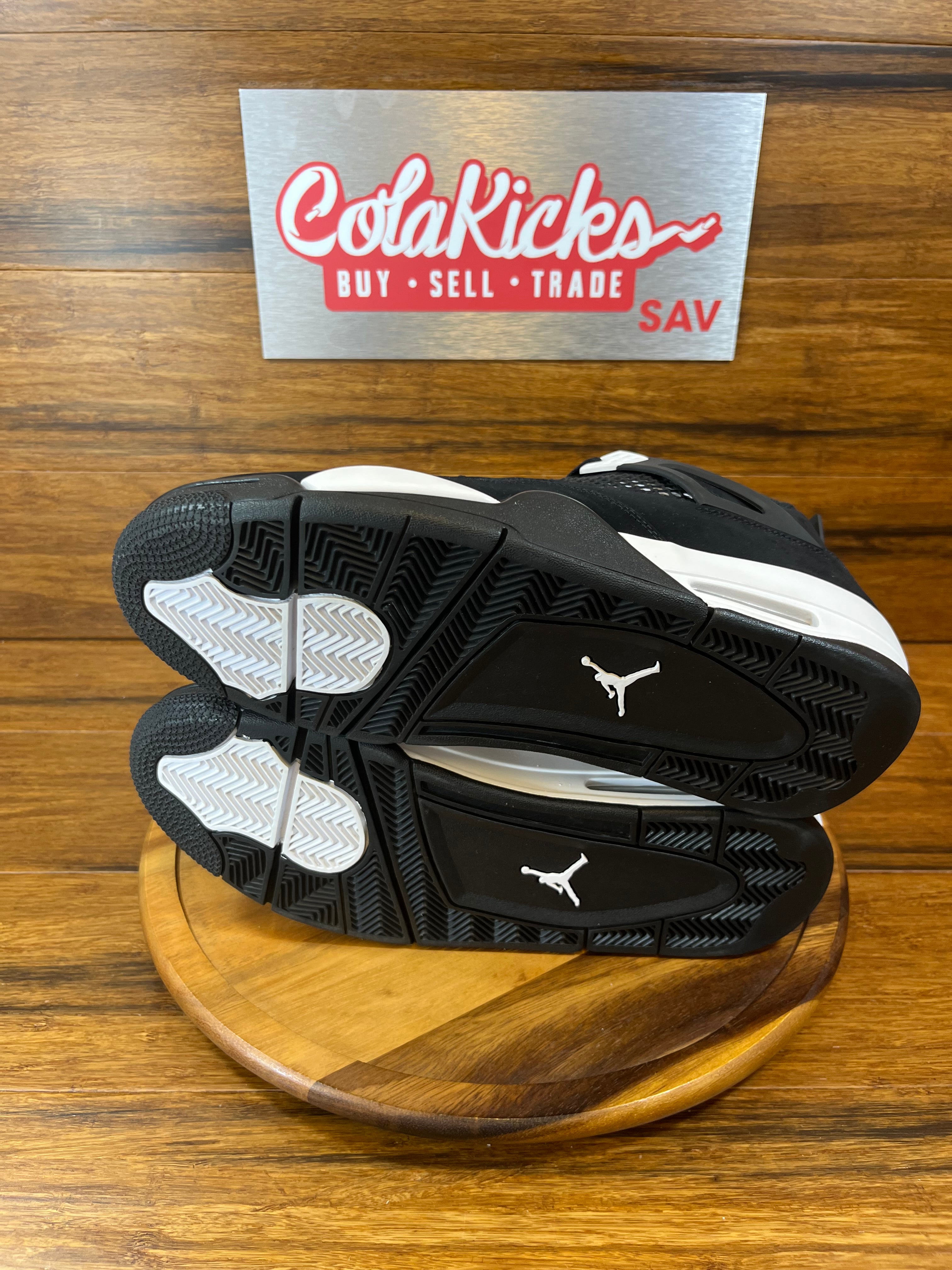 Jordan 4 Retro White Thunder