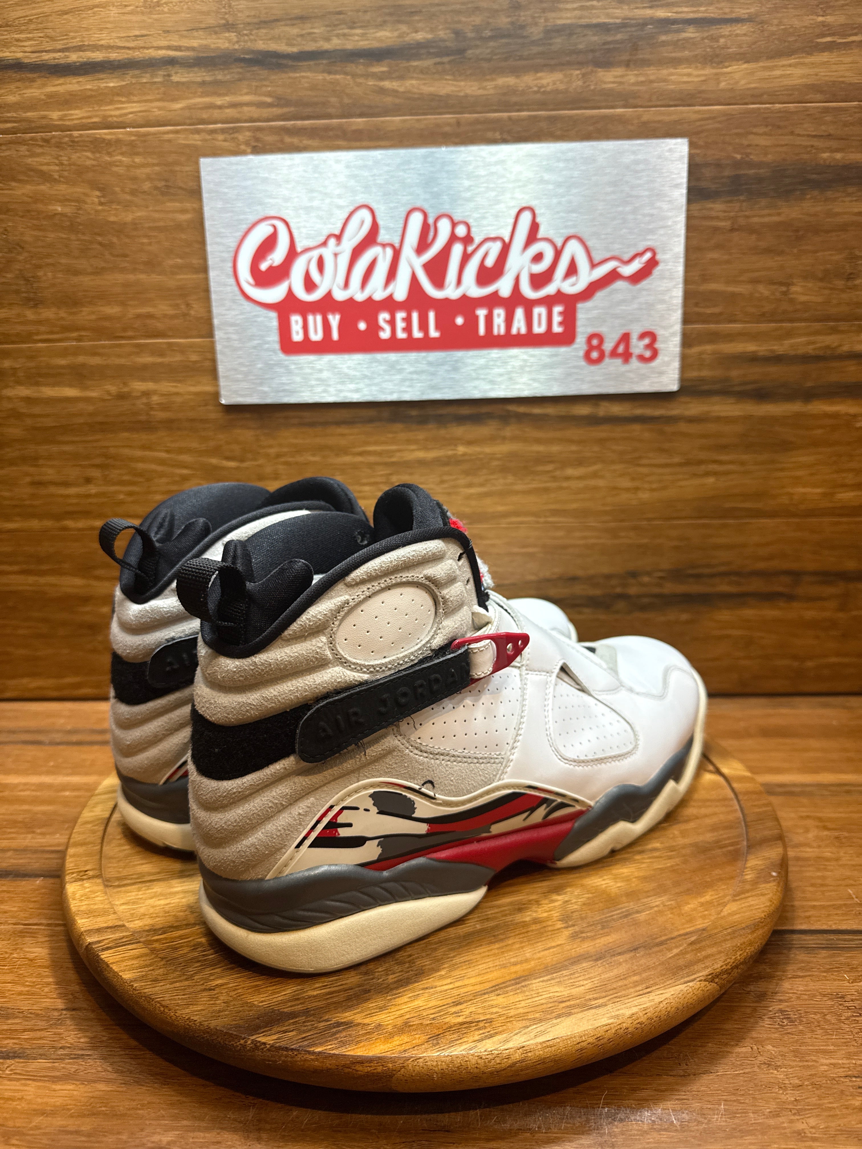 Jordan 8 Retro Bugs Bunny (2013)