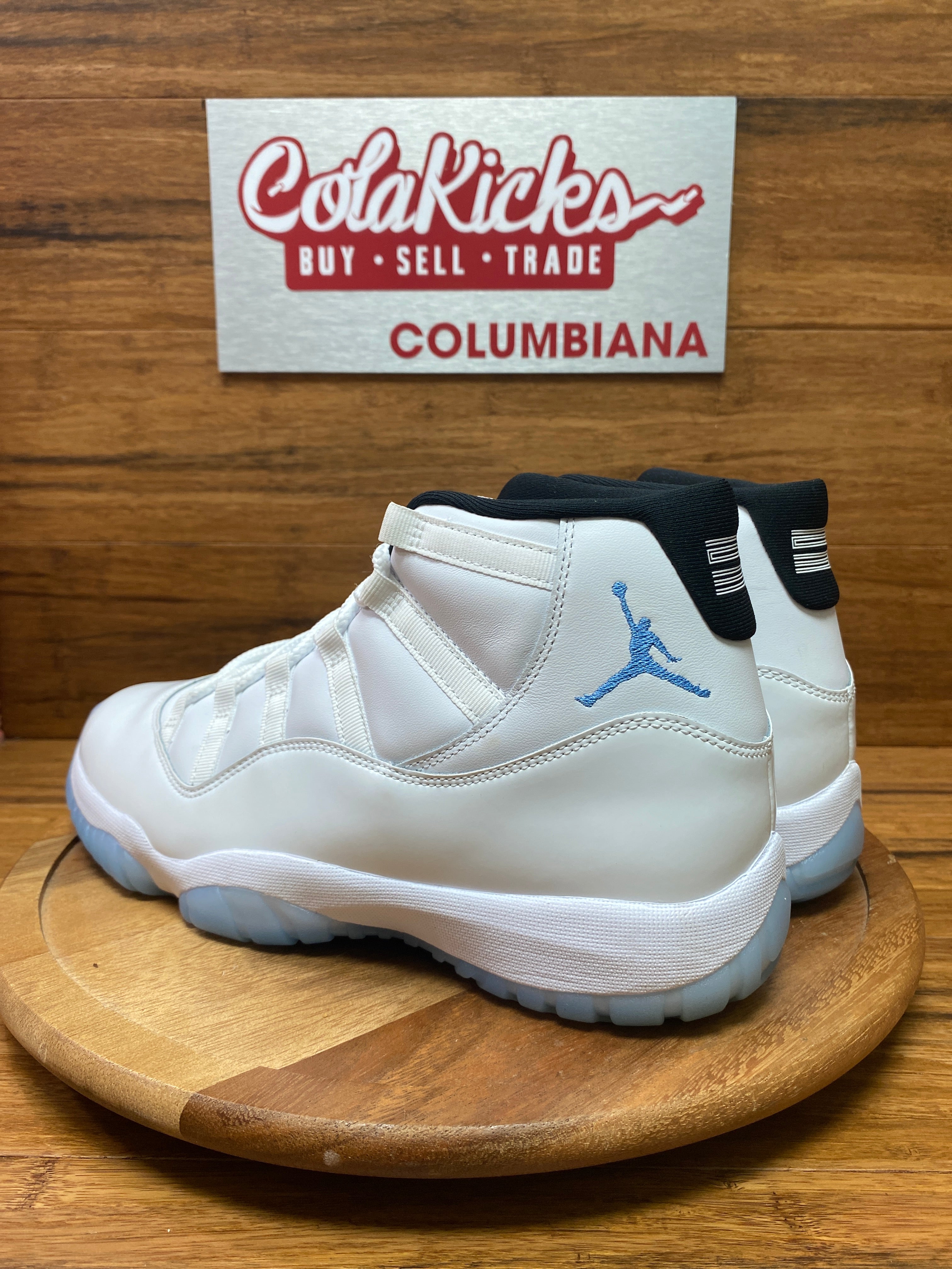 Jordan 11 Retro Legend Blue (2024)