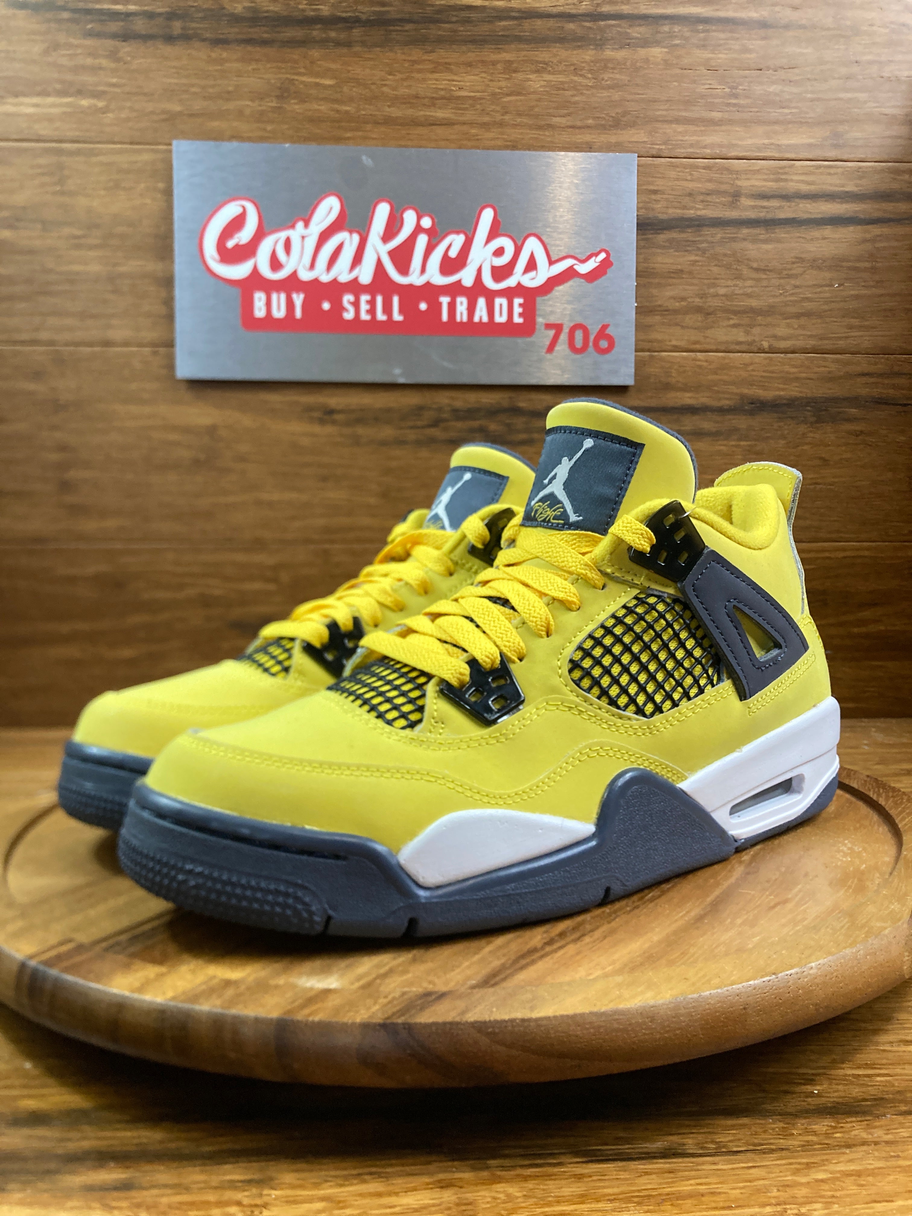Jordan 4 Retro Lightning (2021) (GS)