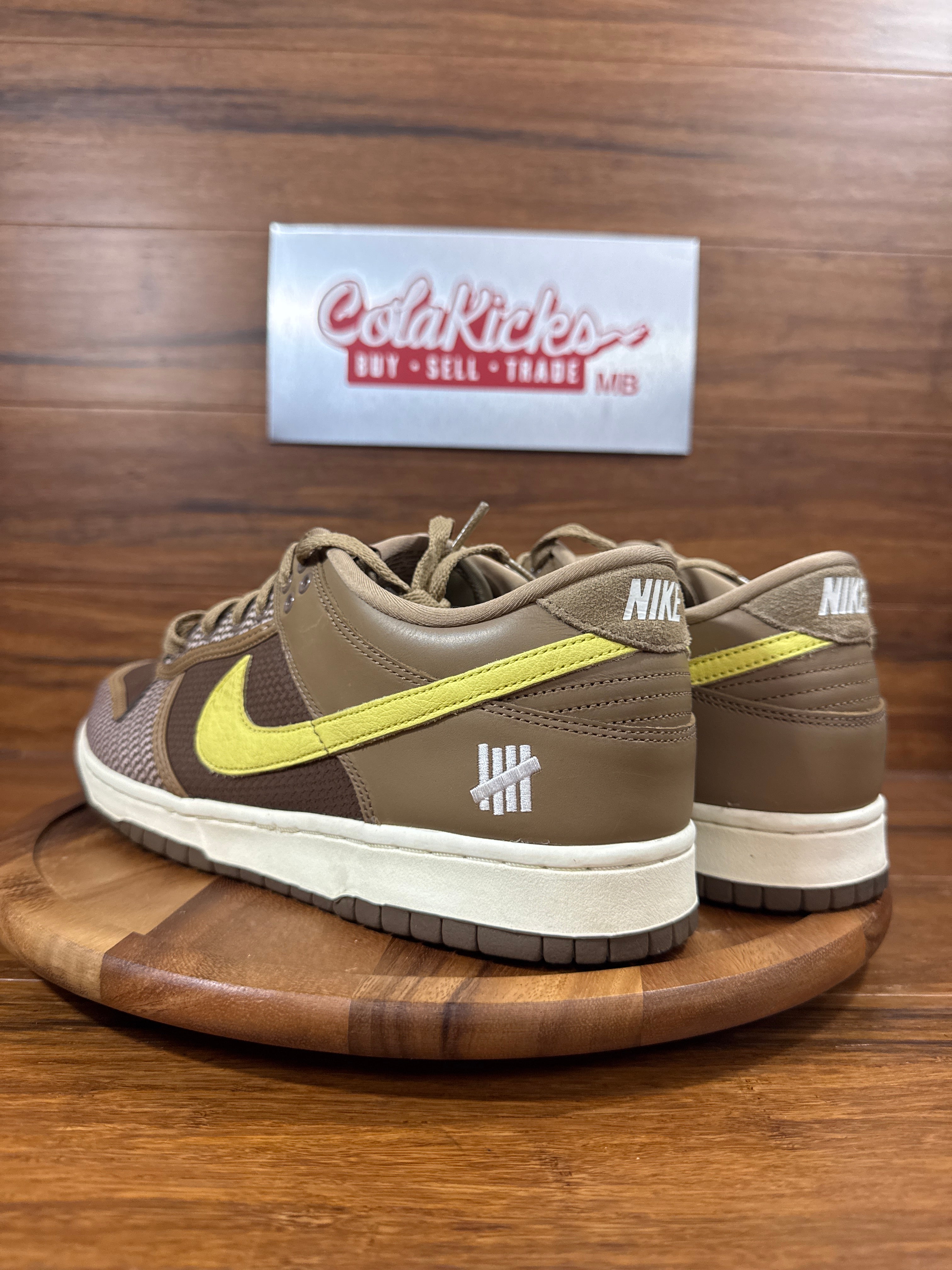 Nike Dunk Low SP Undefeated Canteen Dunk vs. AF1 Pack
