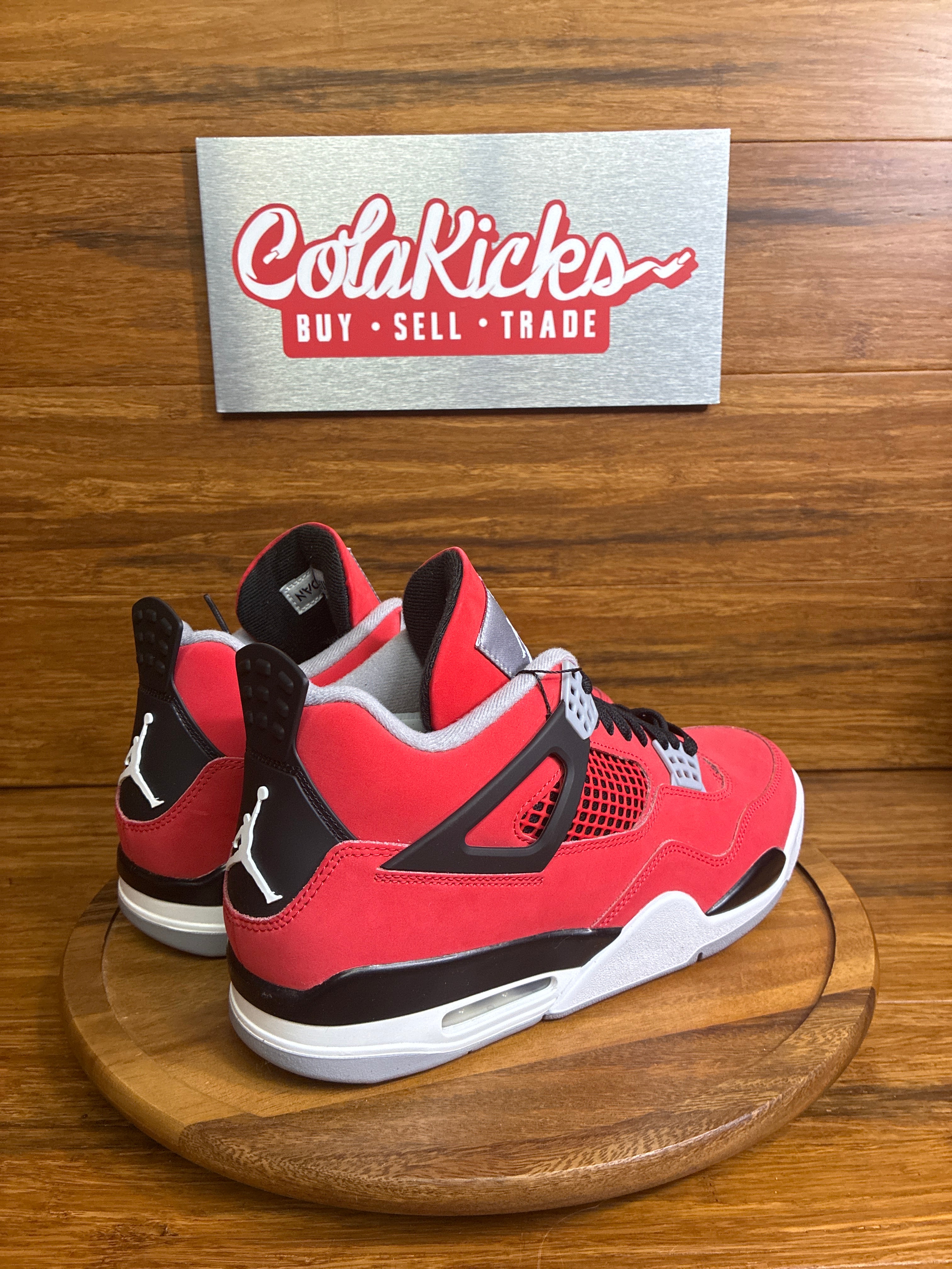 Jordan 4 Retro Toro Bravo (2026)