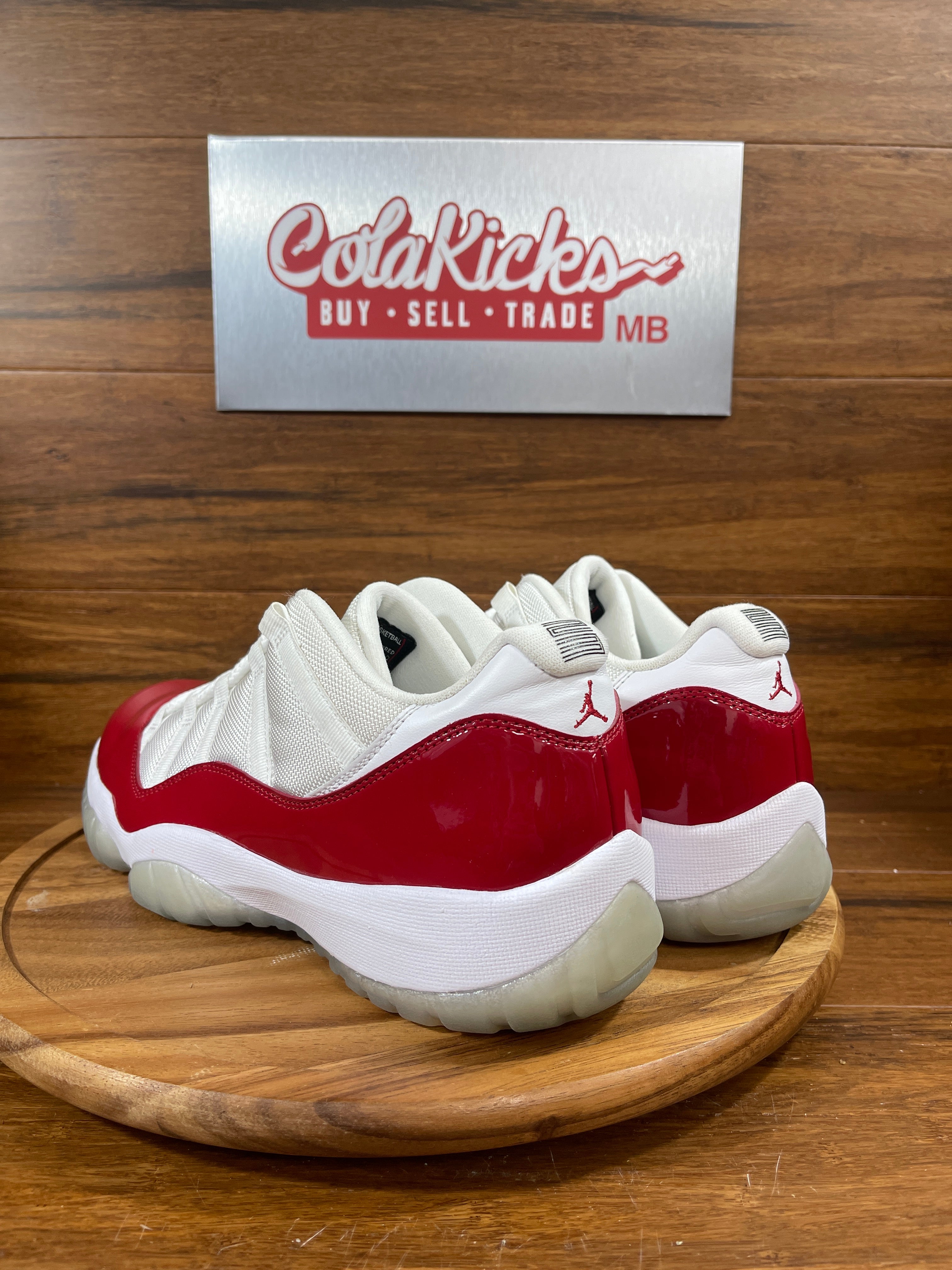 Jordan 11 Retro Low Cherry (2016)