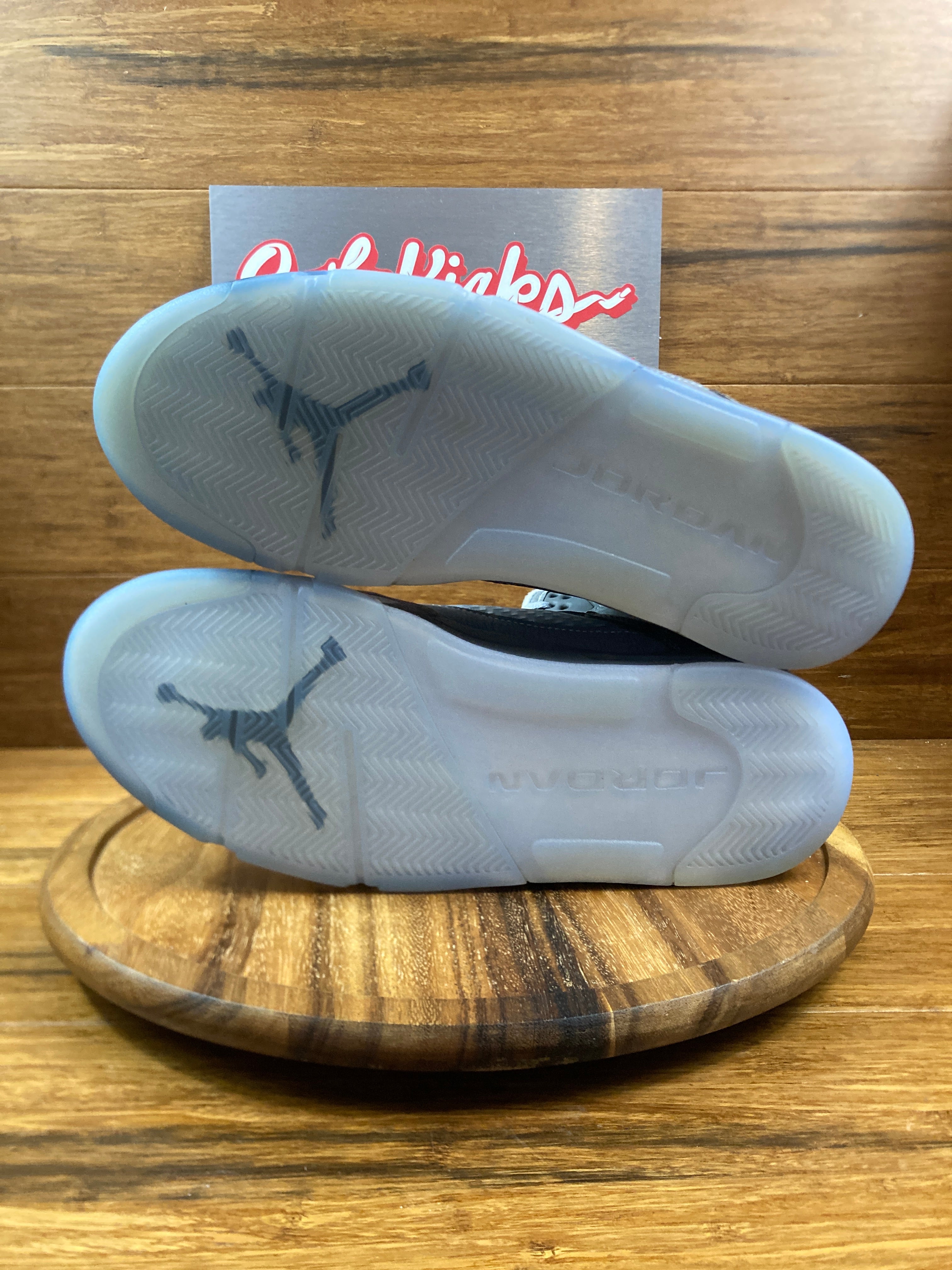 Jordan 5 Retro Wolf Grey (2026) (Missing Lace-Lock)