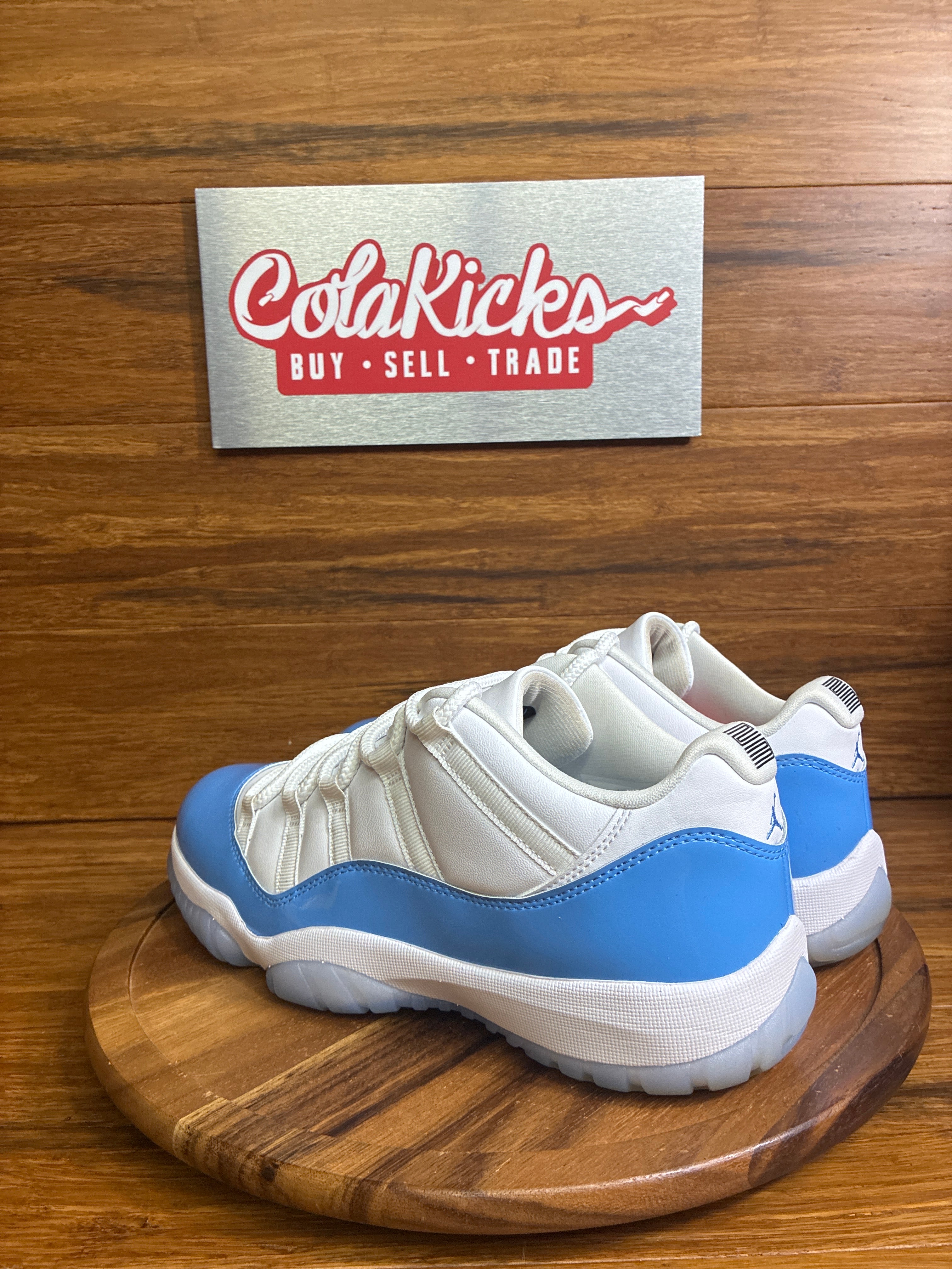 Jordan 11 Retro Low University Blue (2026)