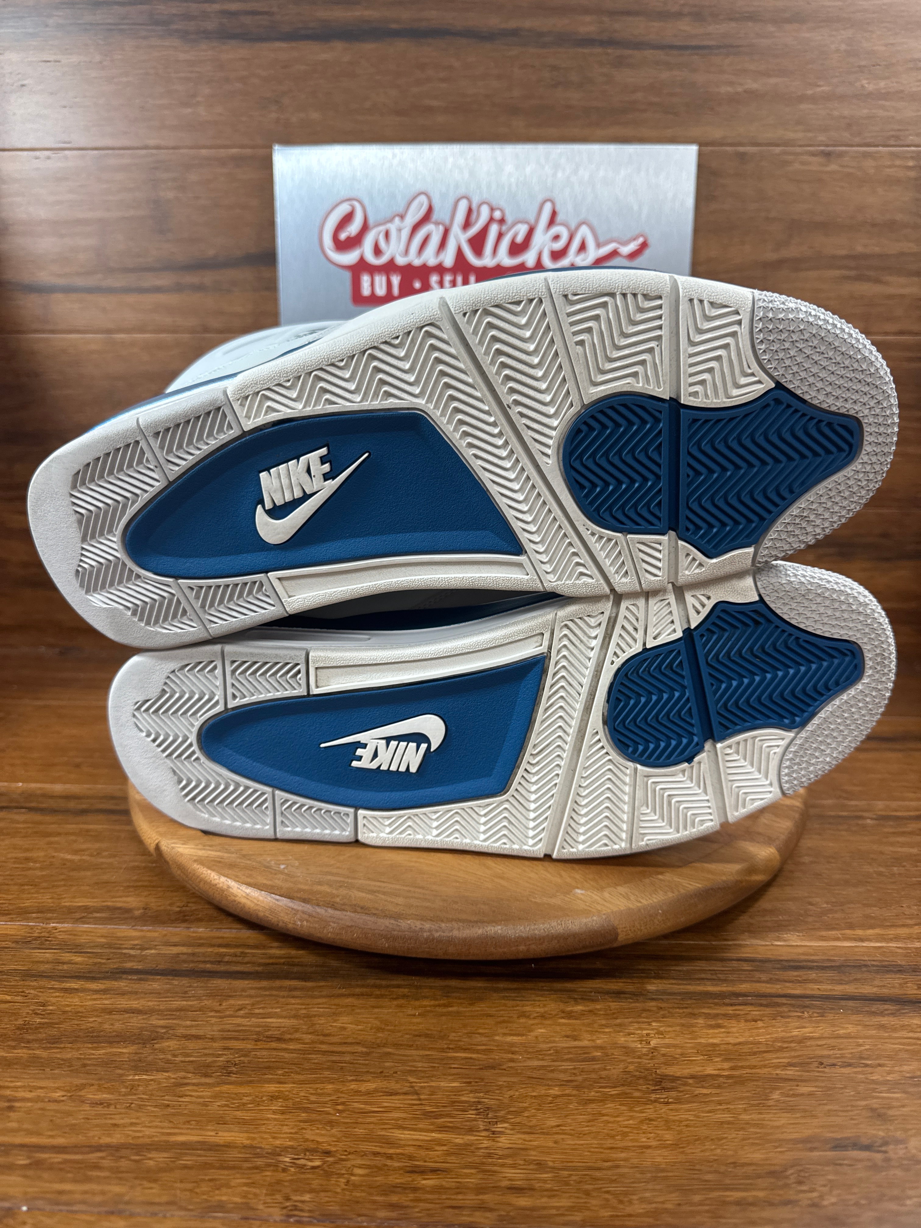 Jordan 4 Retro Military Blue (2024)