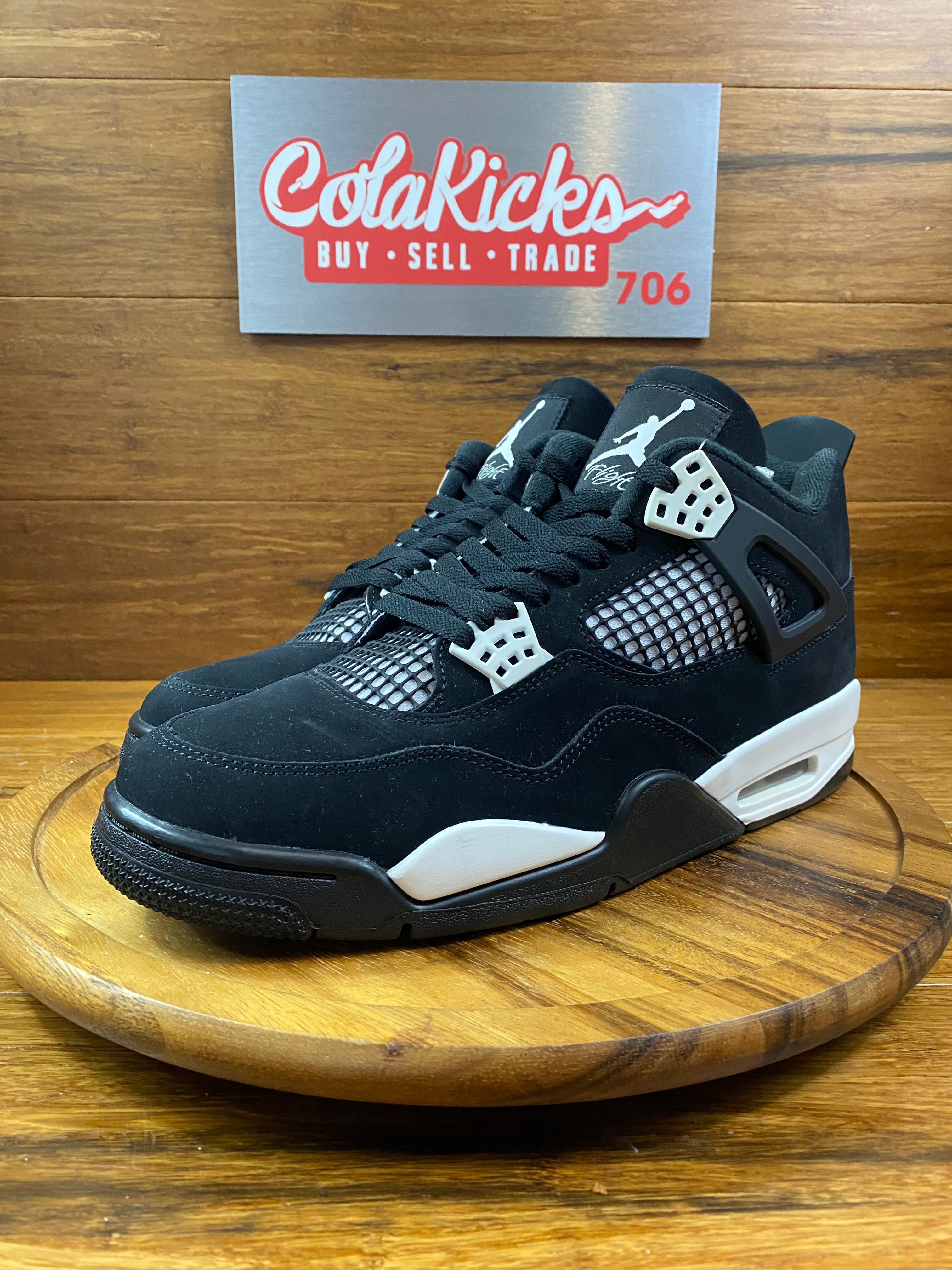 Jordan 4 Retro White Thunder