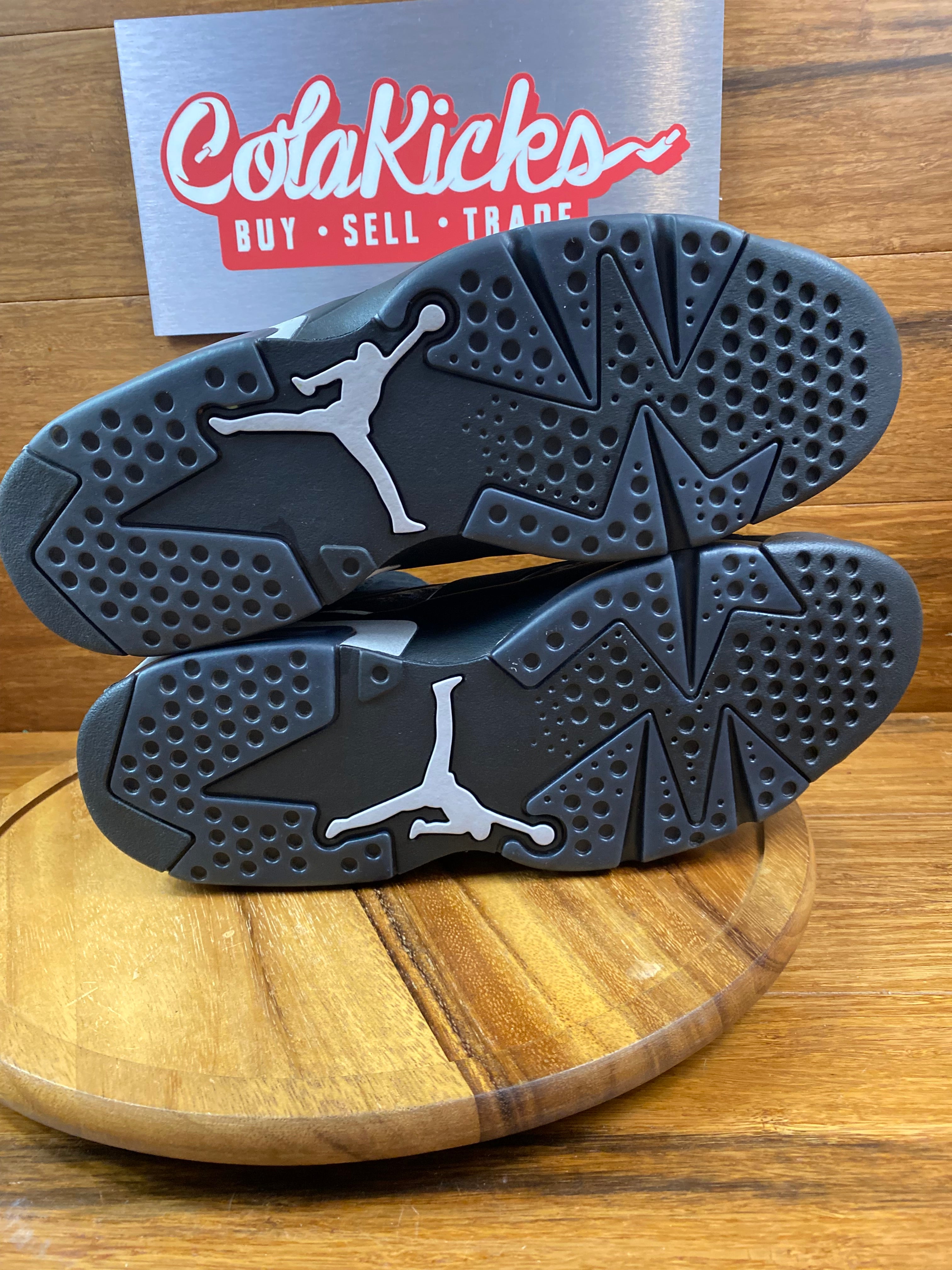 Jordan 6 Retro Cap and Gown