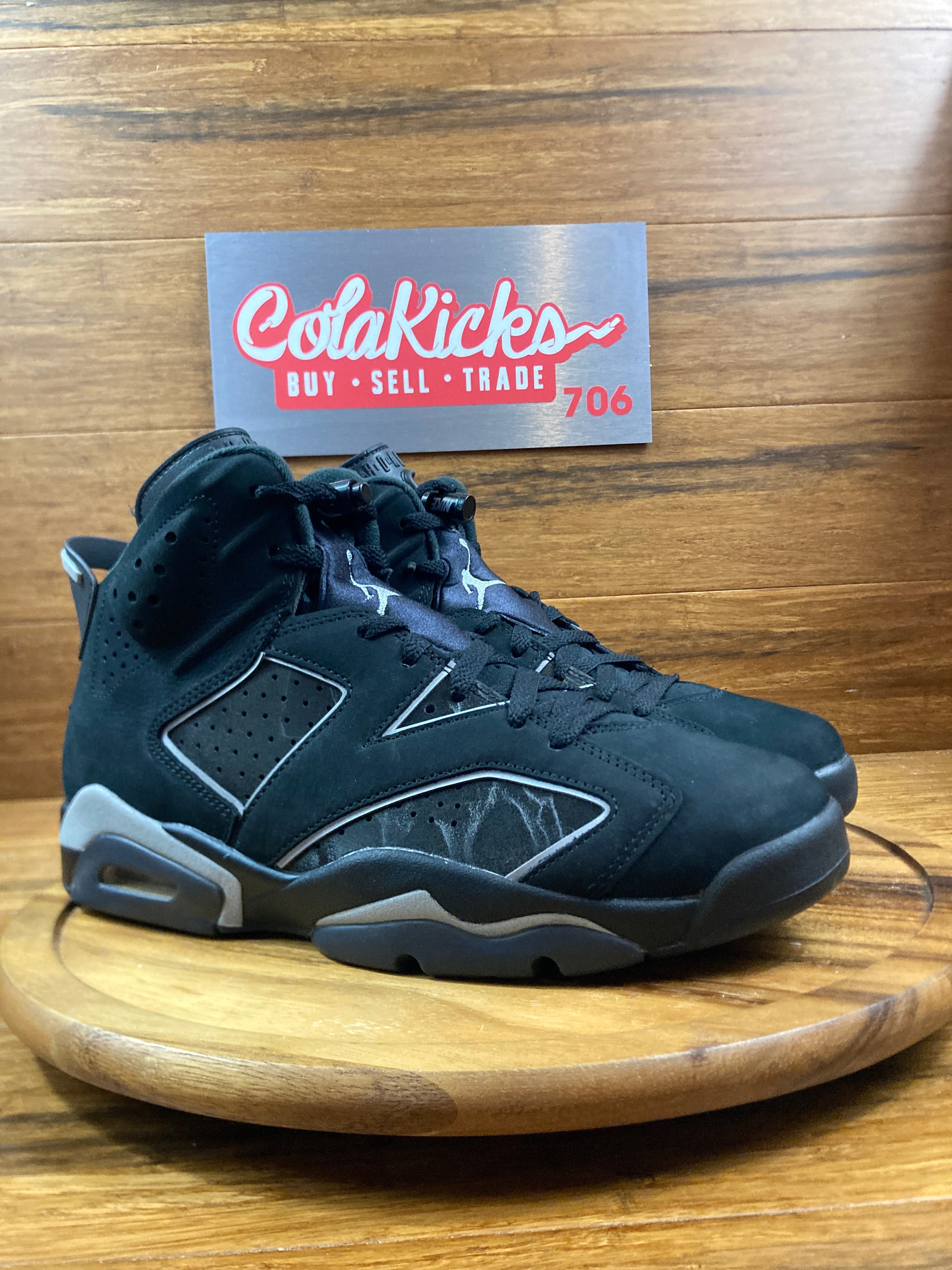 Jordan 6 Retro Cap and Gown
