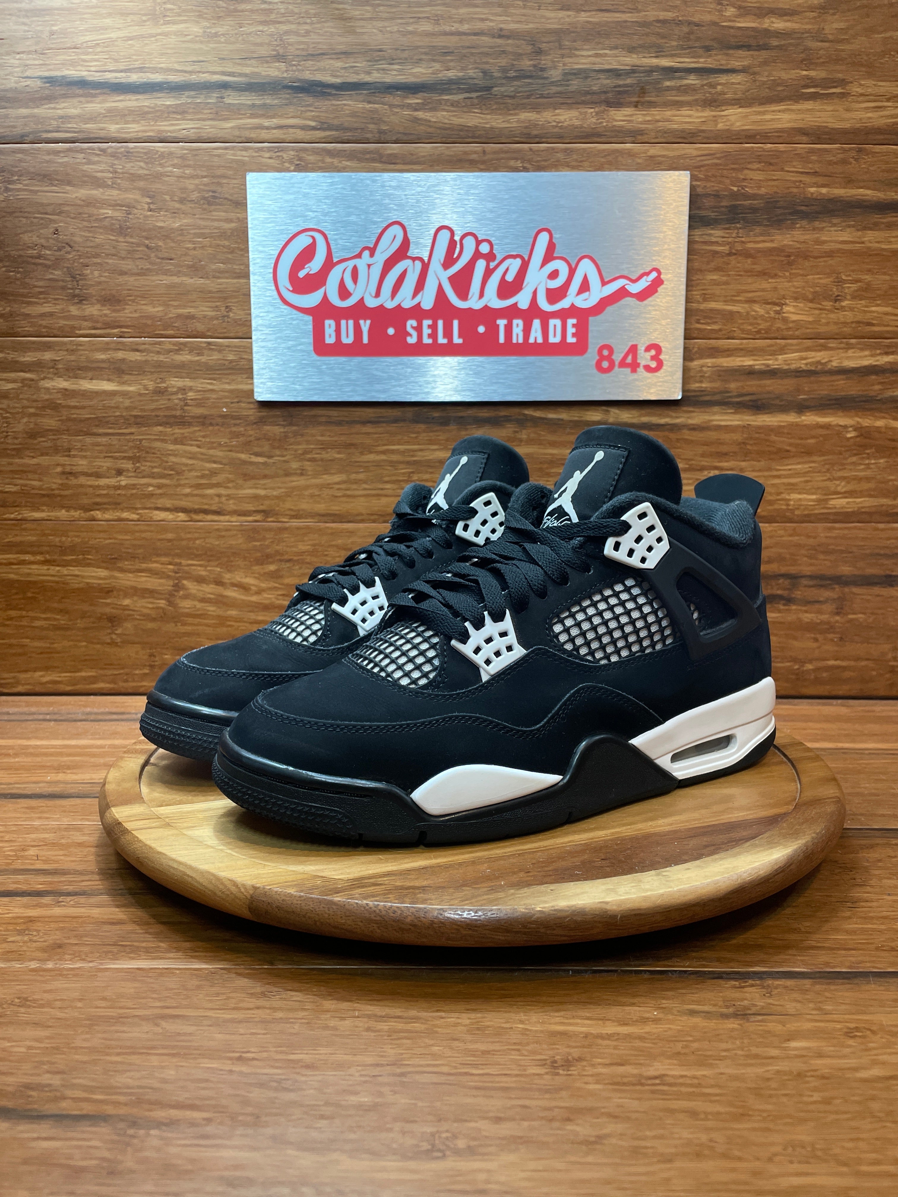 Jordan 4 Retro White Thunder