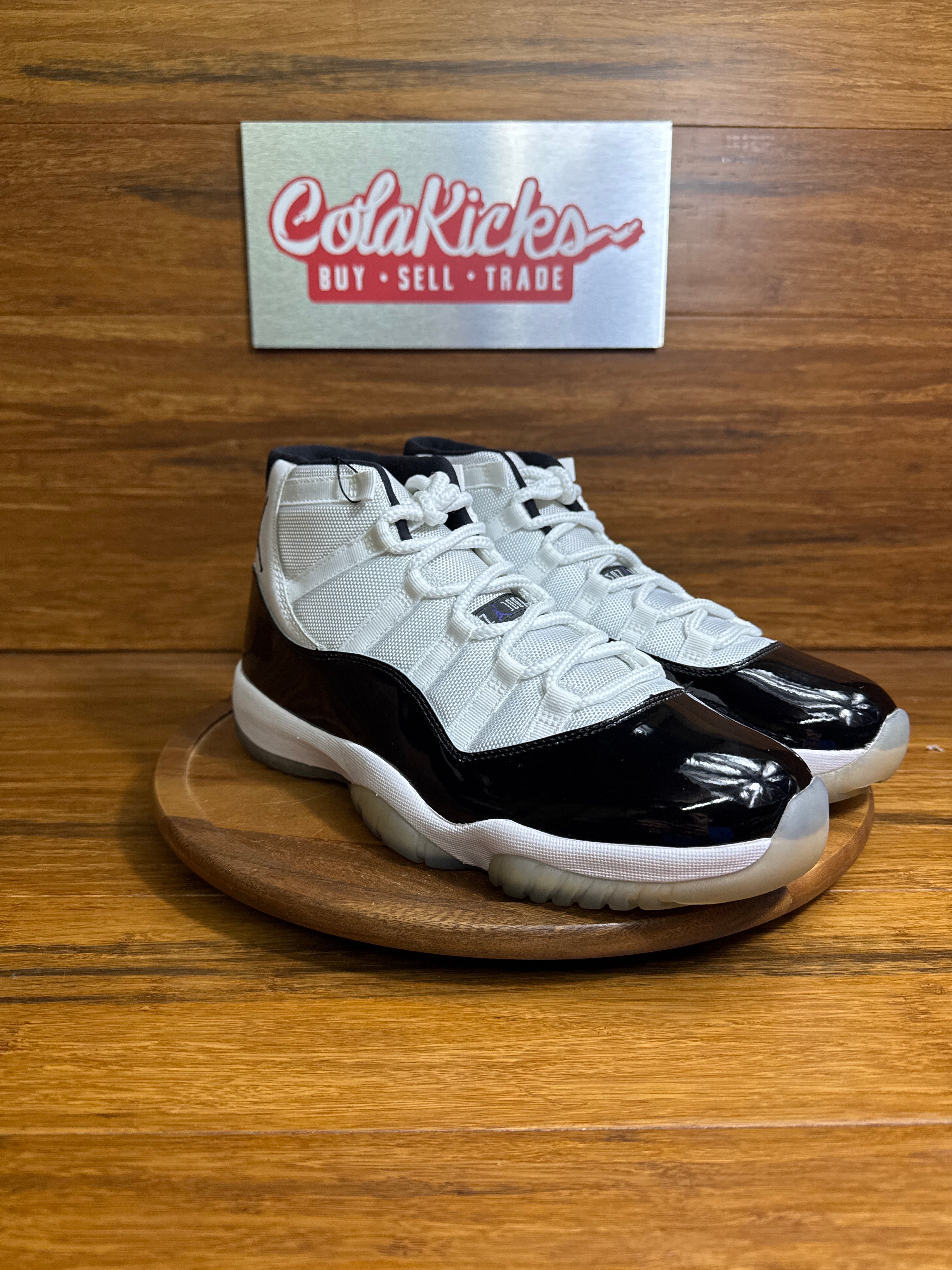 Jordan 11 Retro Concord (2018) - Tried on